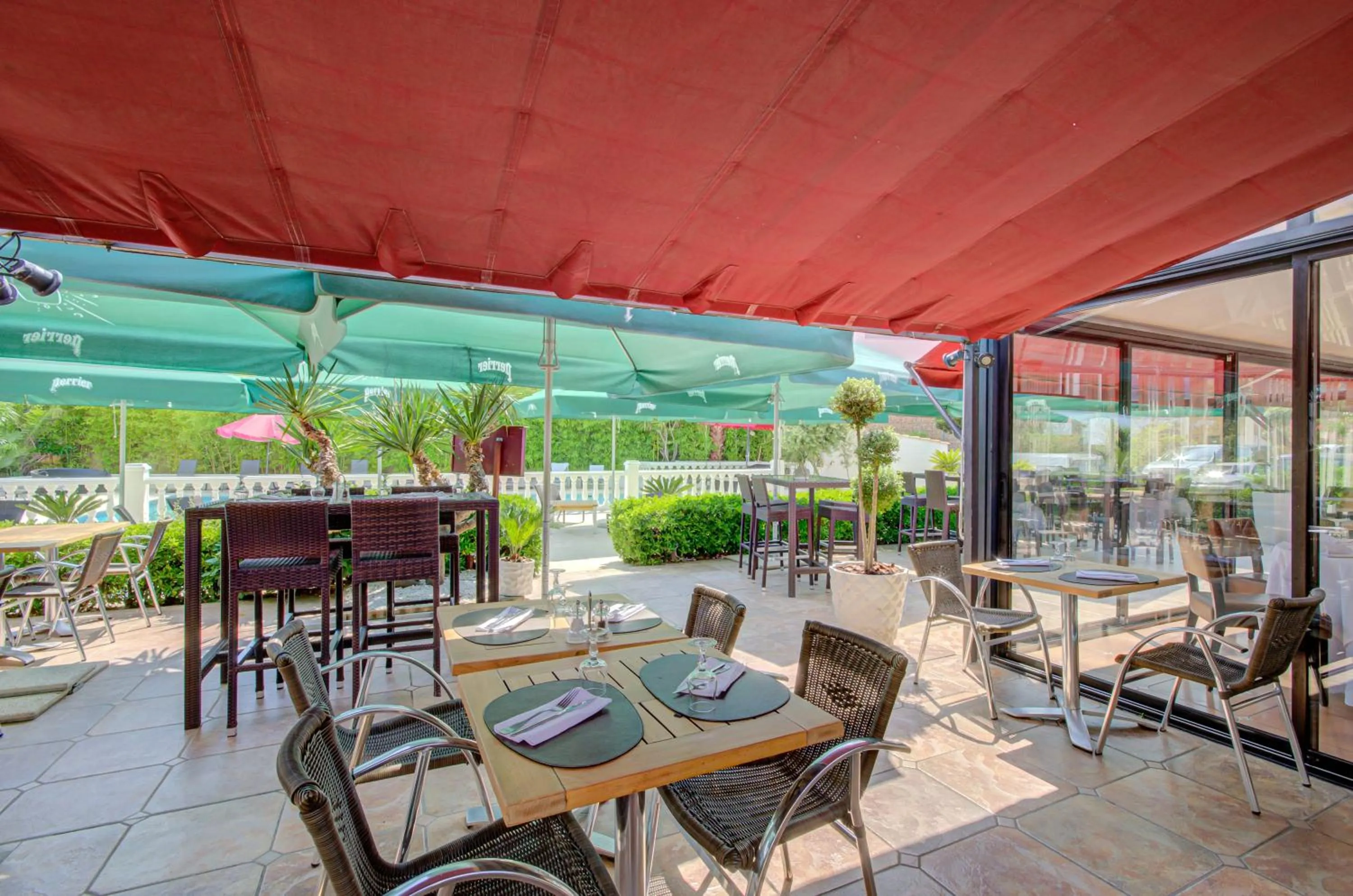 Patio in Eurotel Parc Expo Airport Montpellier