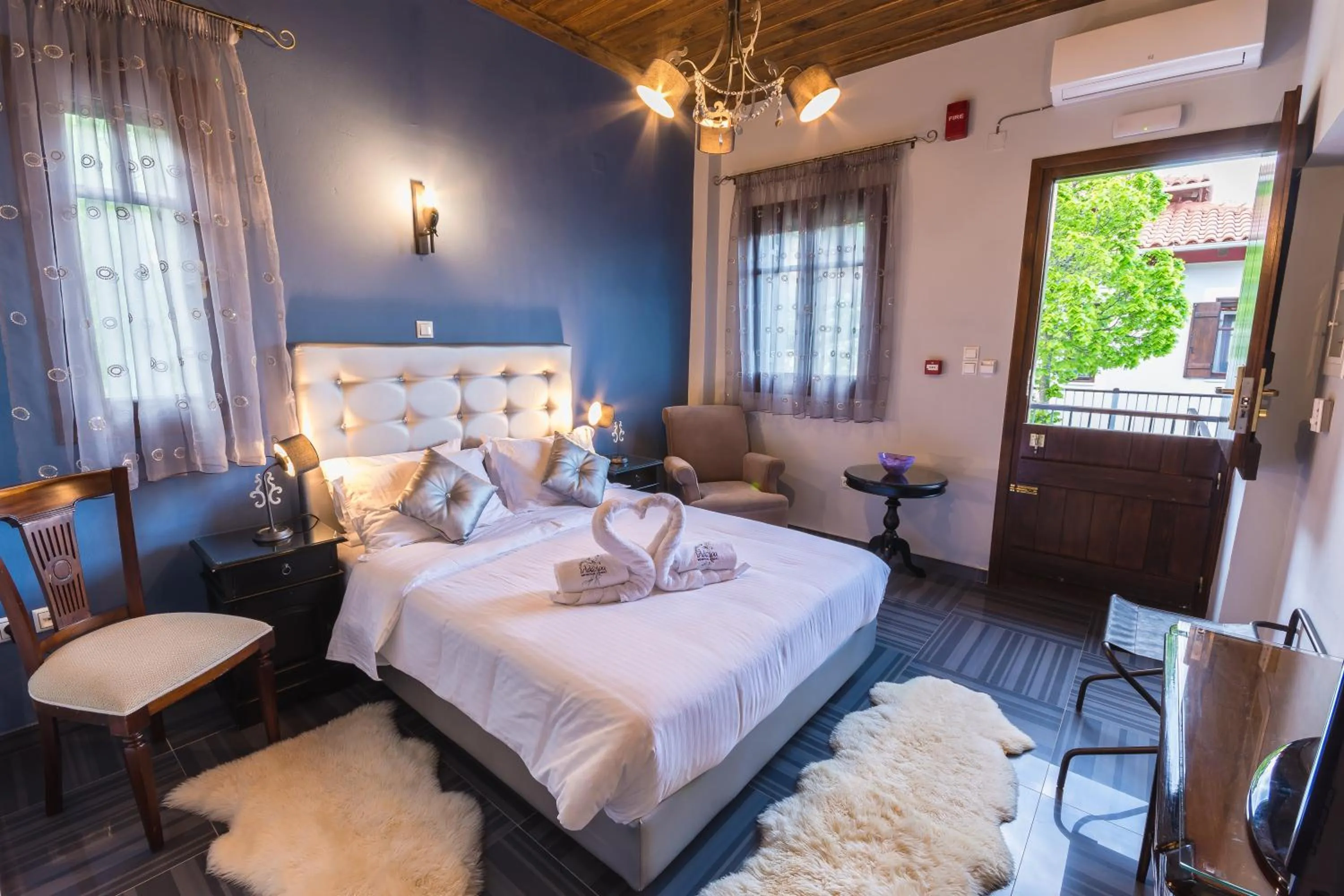 Photo of the whole room, Bed in Ilaeira Mountain Resort