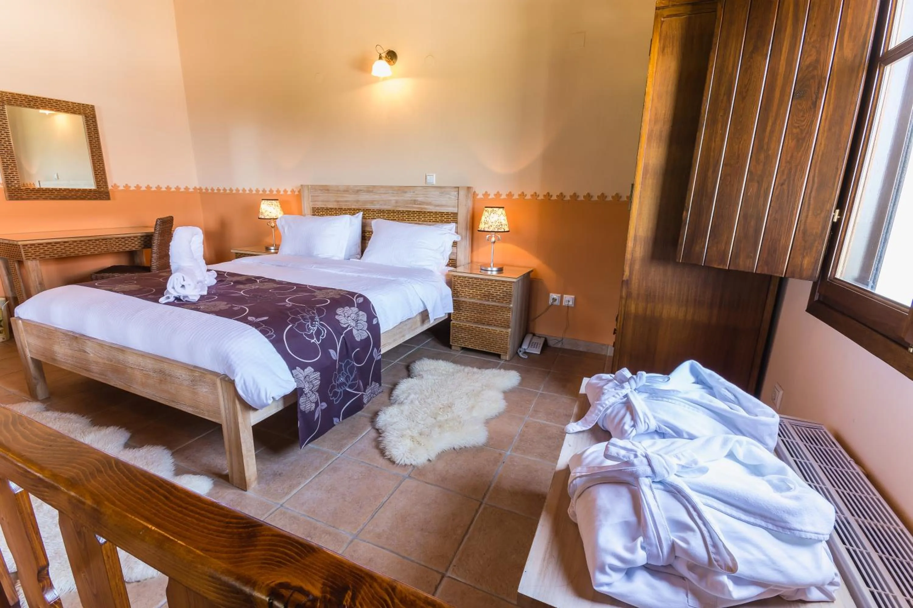 Decorative detail, Bed in Ilaeira Mountain Resort