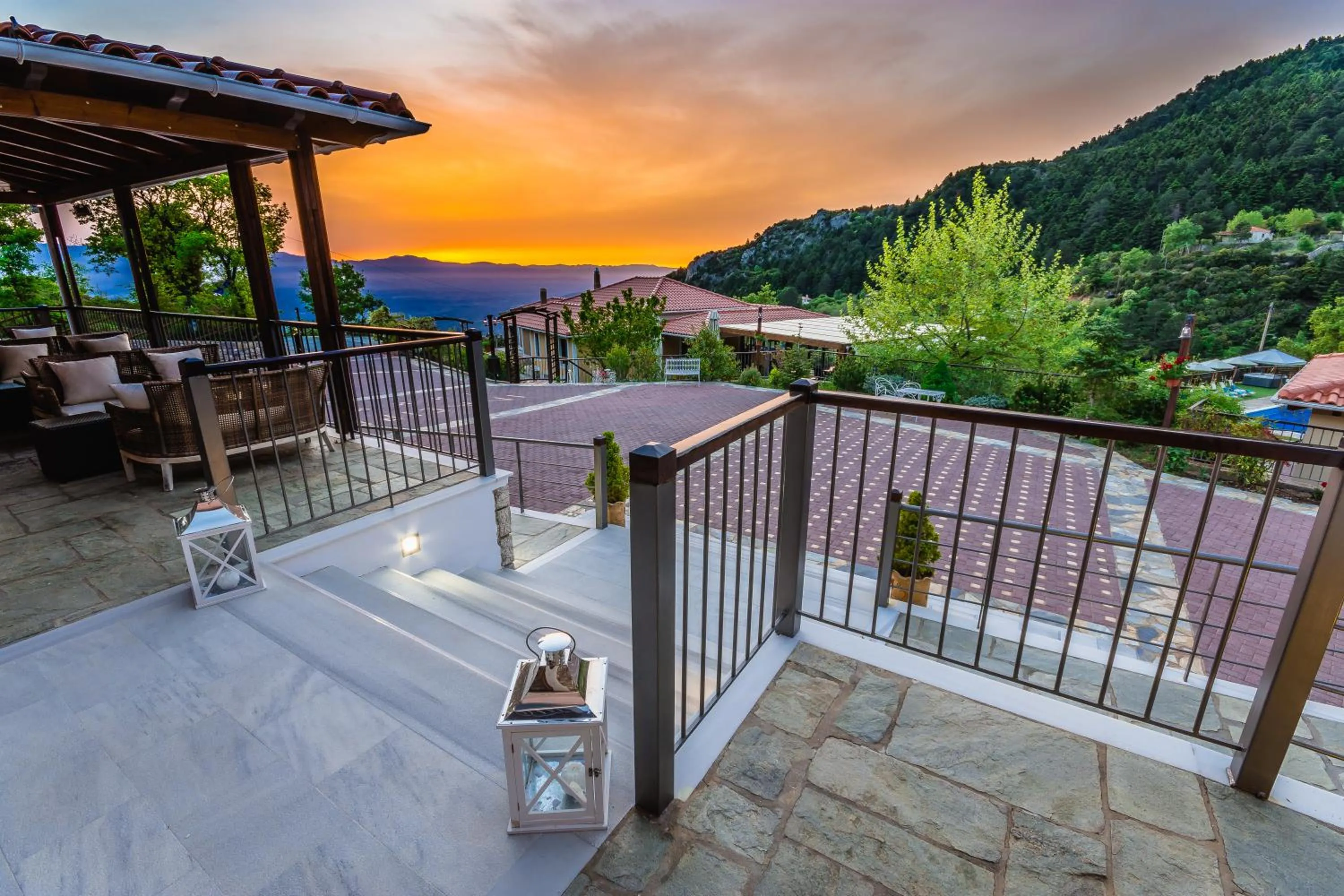 Facade/entrance in Ilaeira Mountain Resort