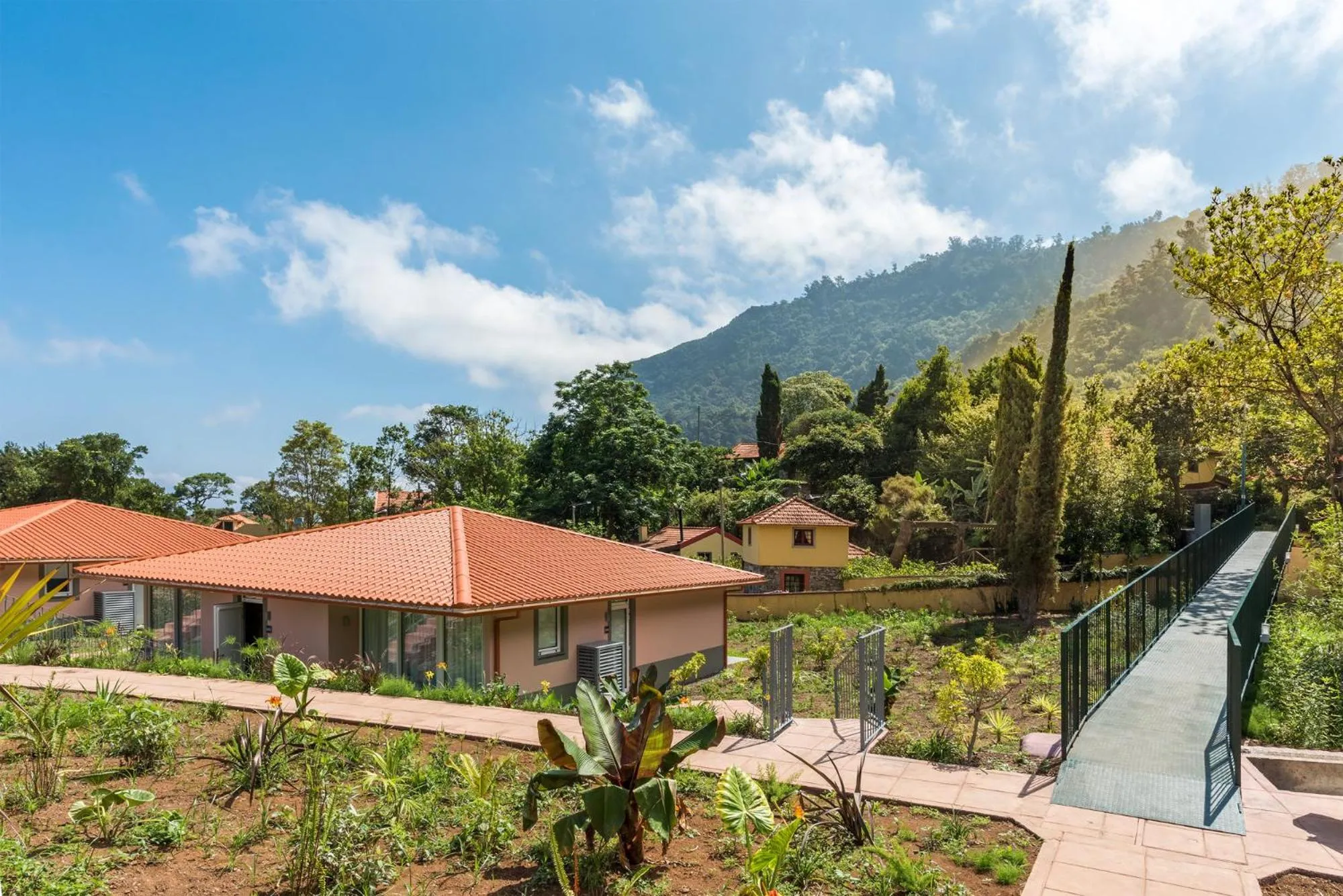 Garden in Pestana Quinta do Arco Nature & Rose Garden Hotel