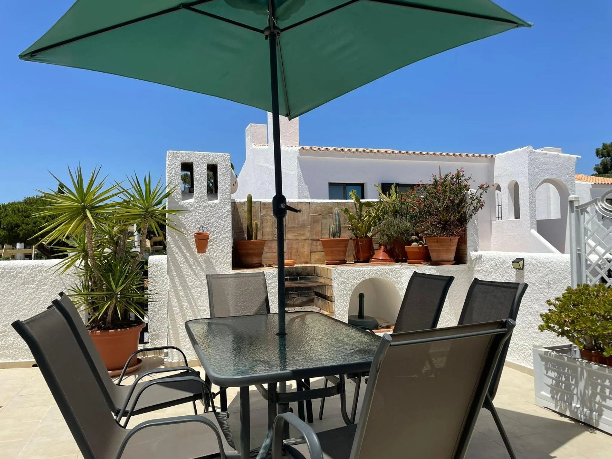 Balcony/Terrace in Apartamentos Honorio - Pool and Garden