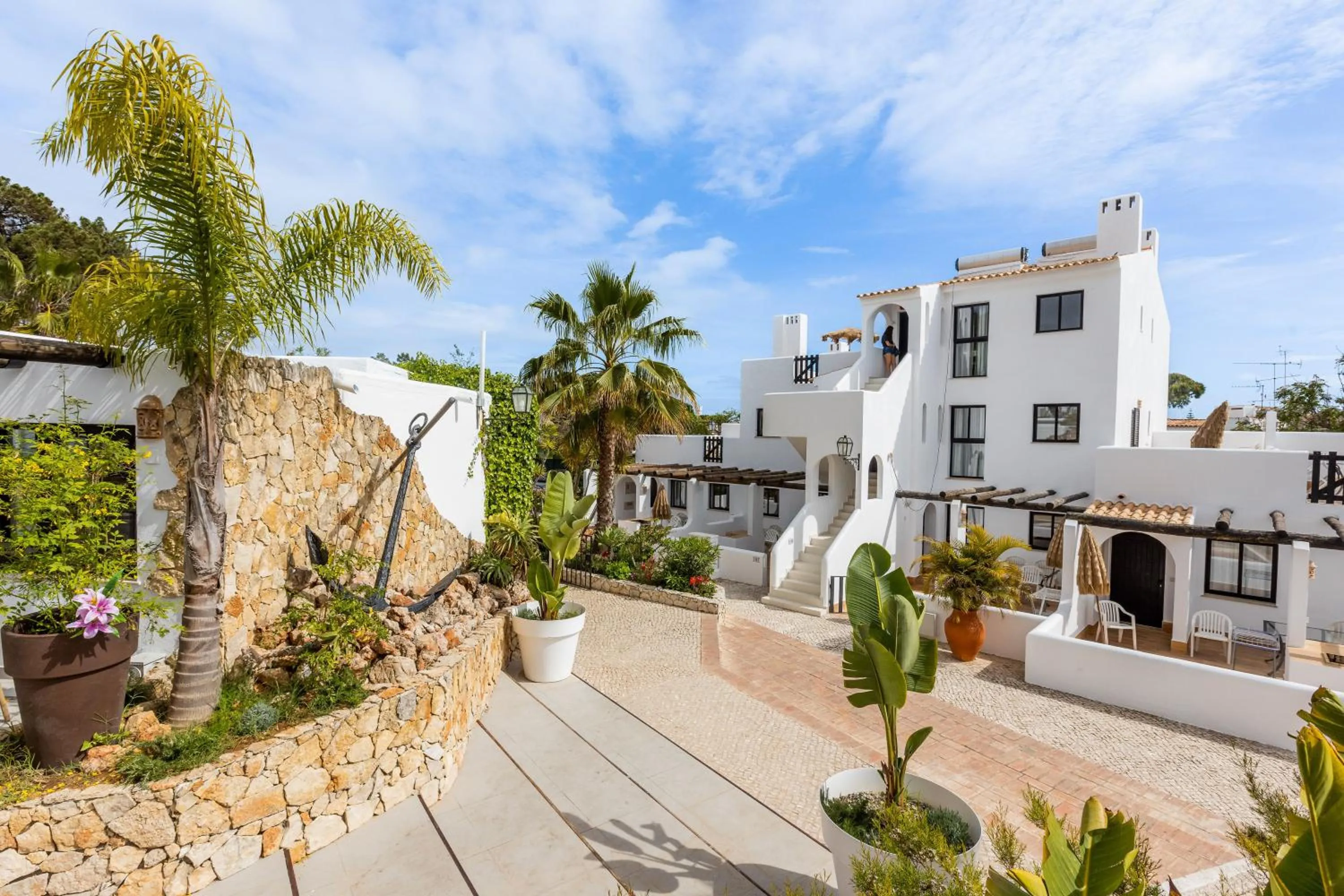 Garden in Apartamentos Honorio - Pool and Garden