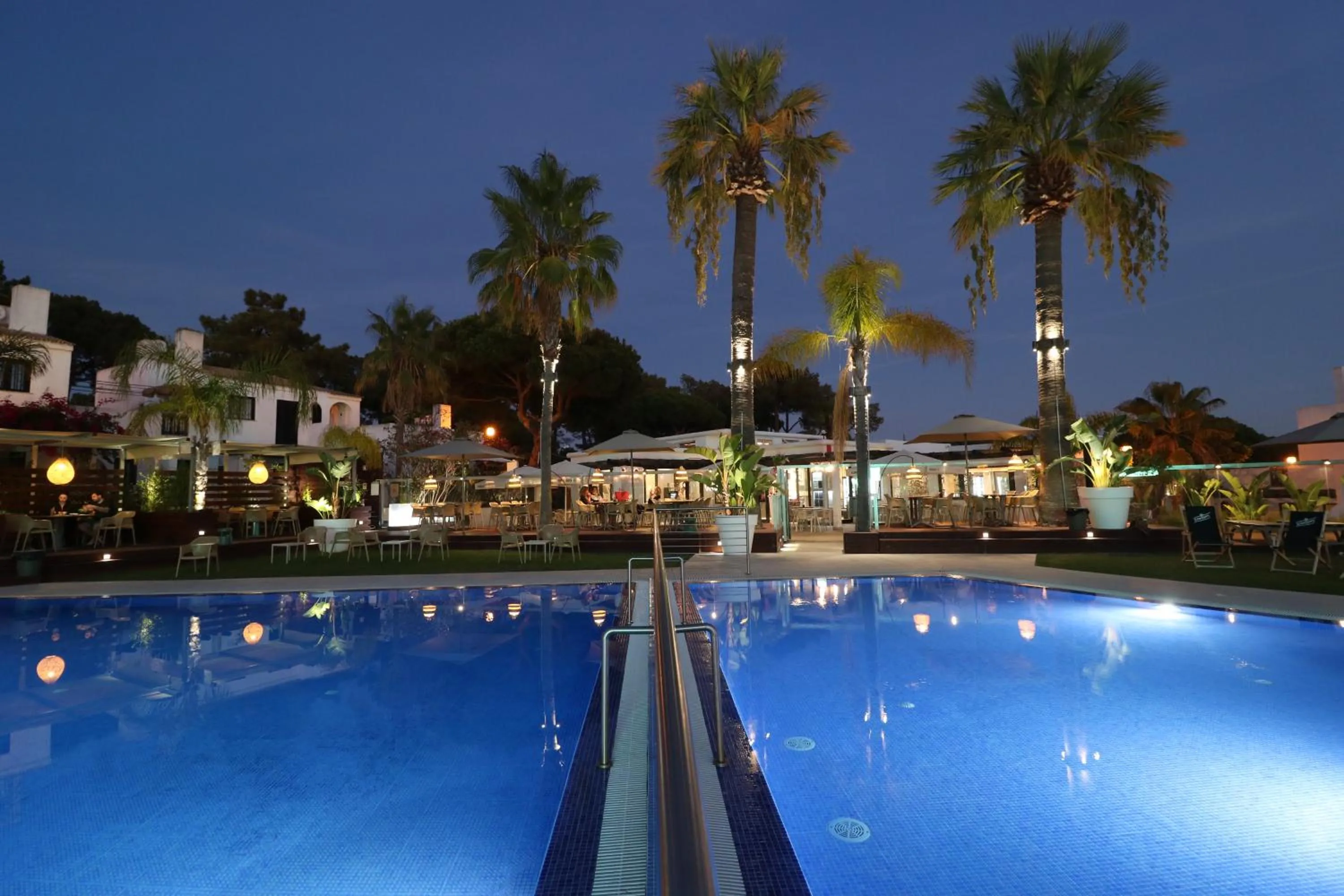 Swimming pool in Apartamentos Honorio - Pool and Garden