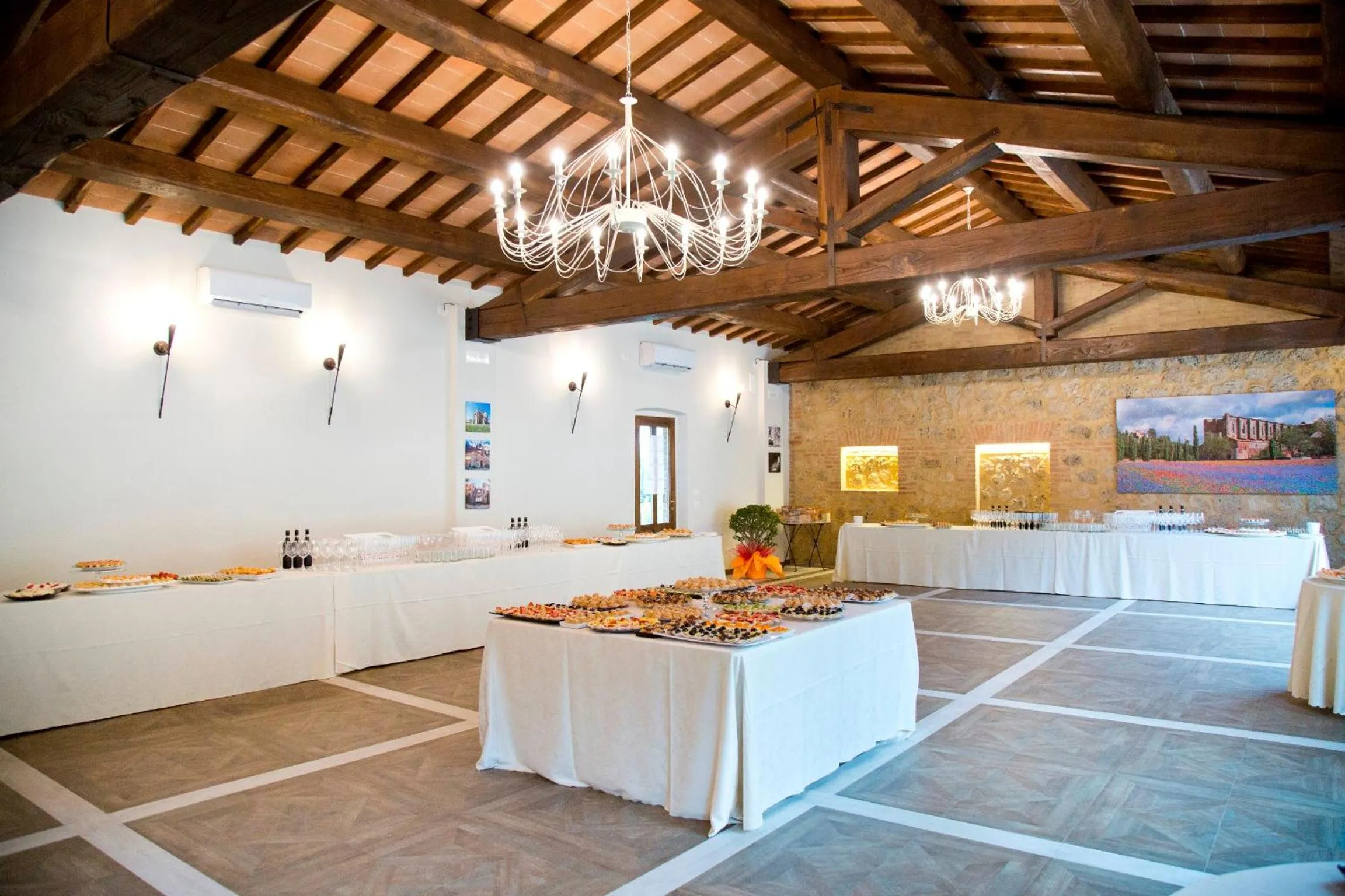 Restaurant/places to eat in Casale San Galgano