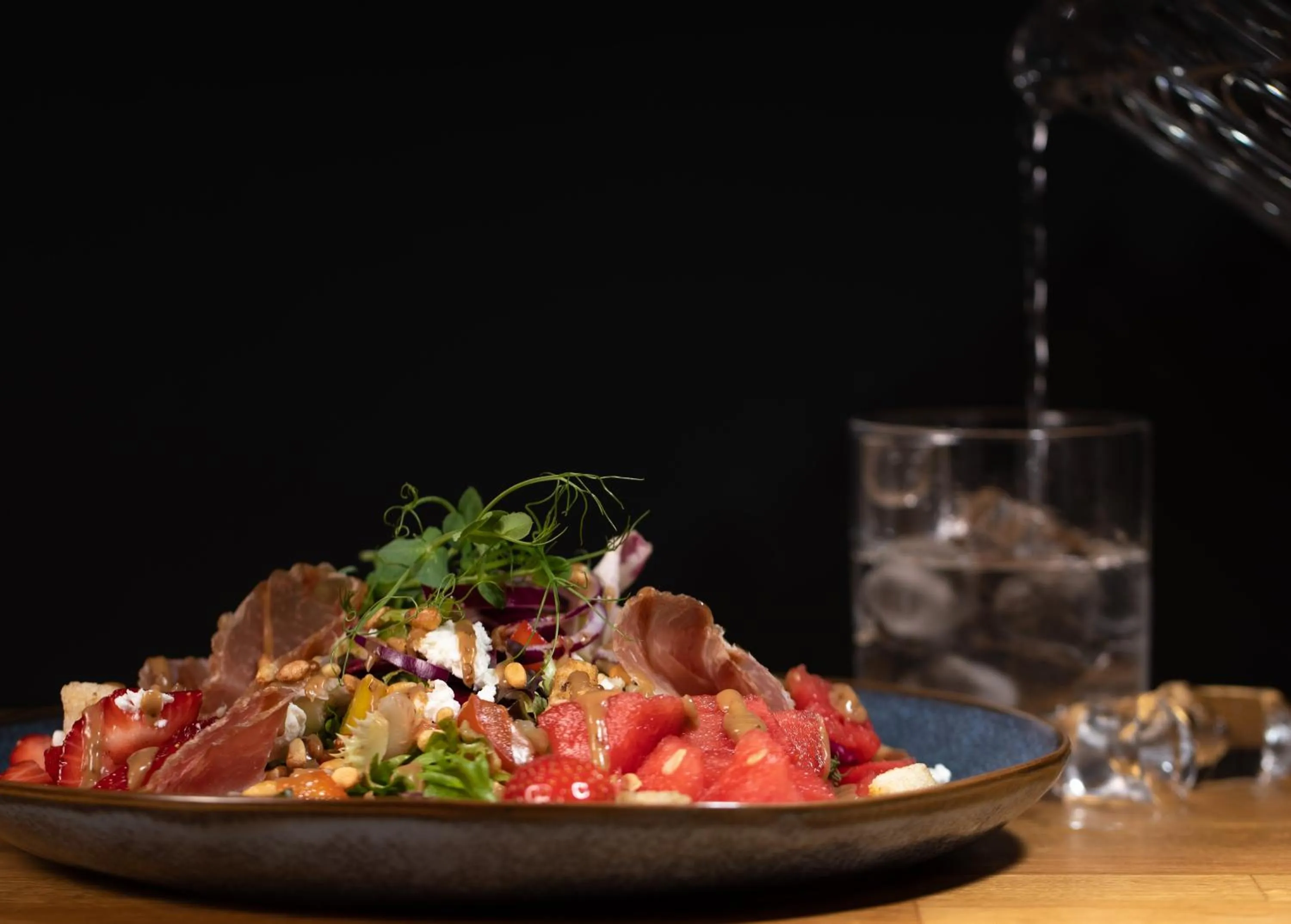 Restaurant/places to eat in Fugl Fønix Hotel