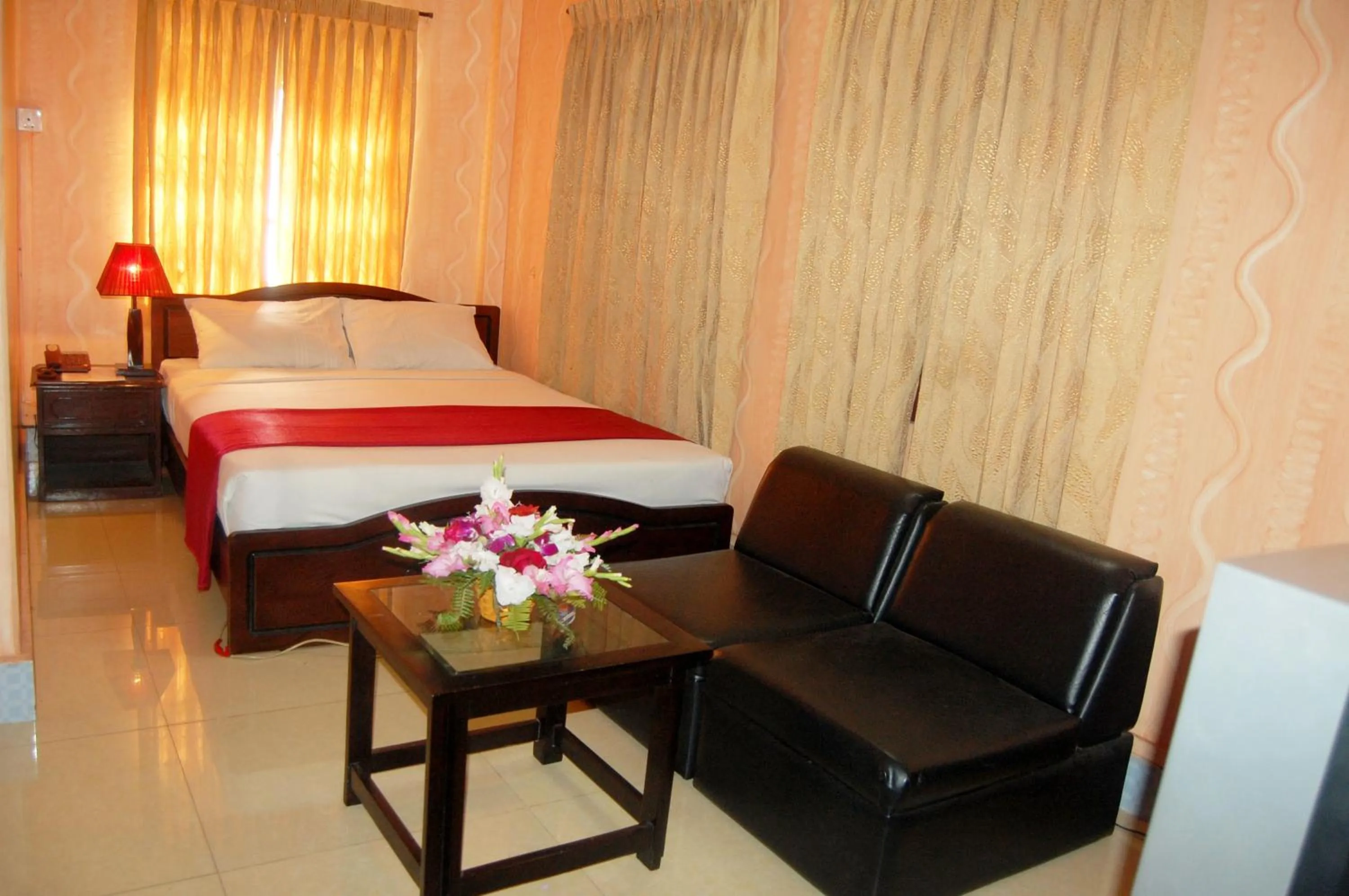 Deluxe Double Room in Hotel Swiss Garden International