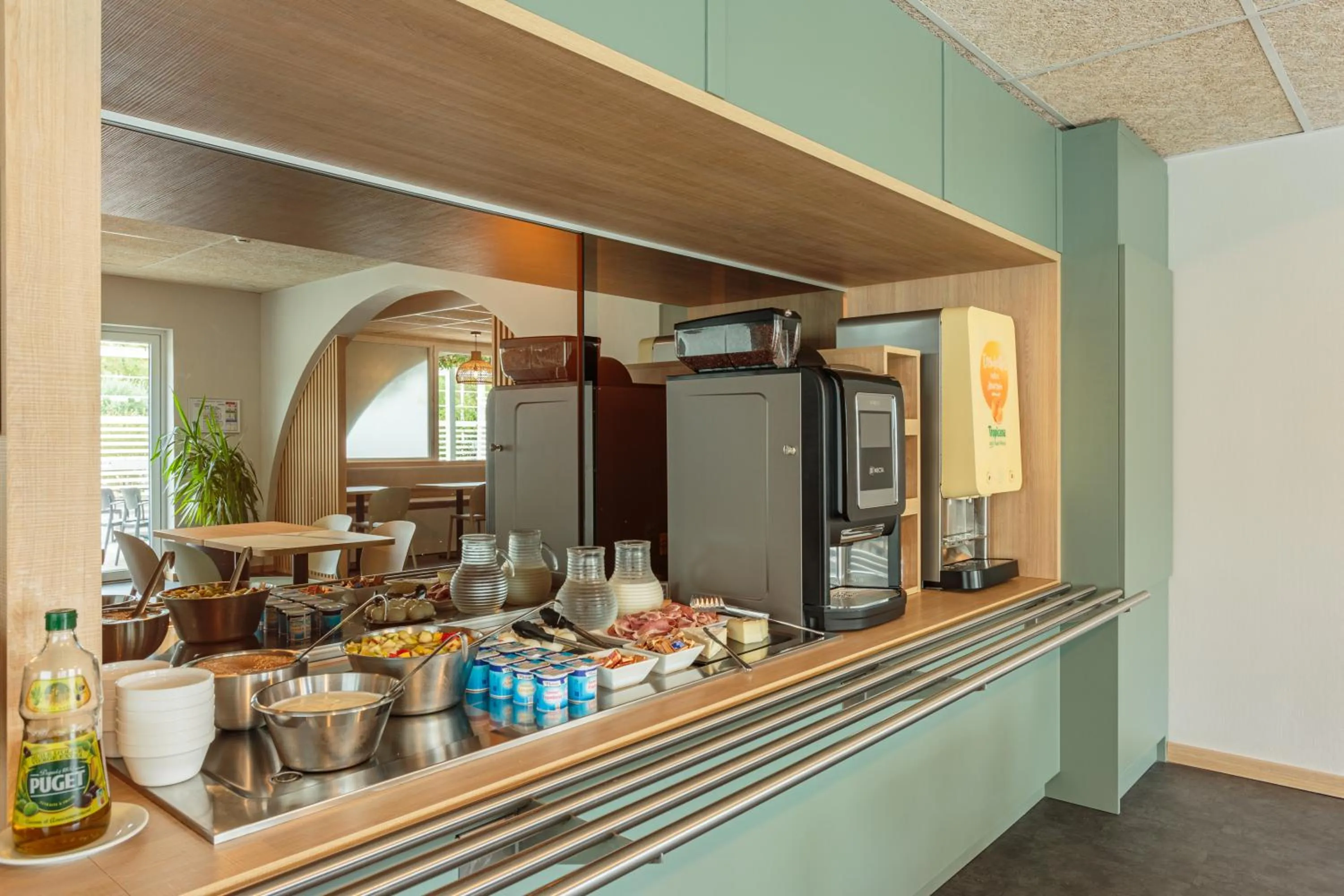 Food and drinks in Kyriad Anglet - Biarritz