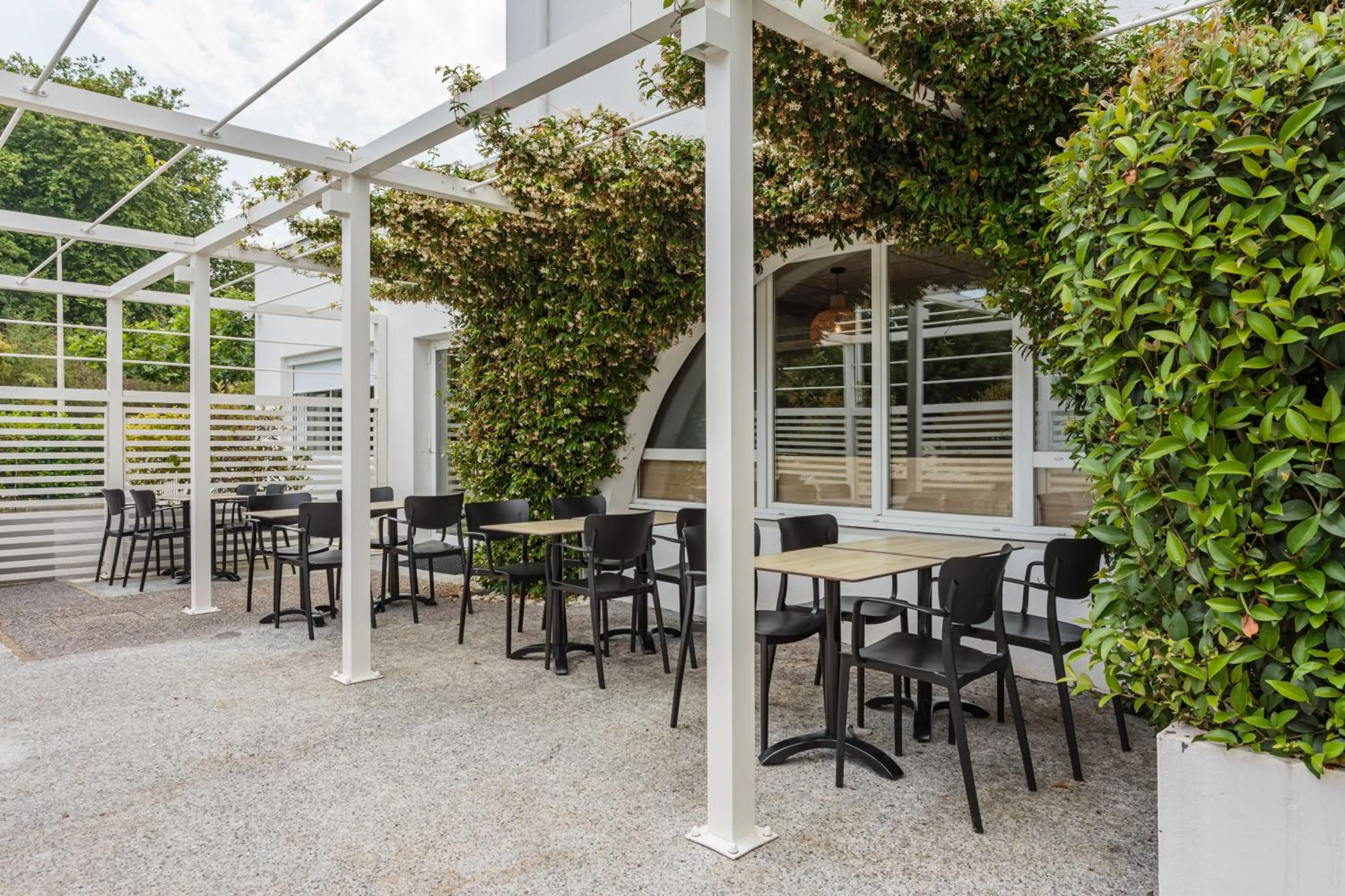 Patio in Kyriad Anglet - Biarritz