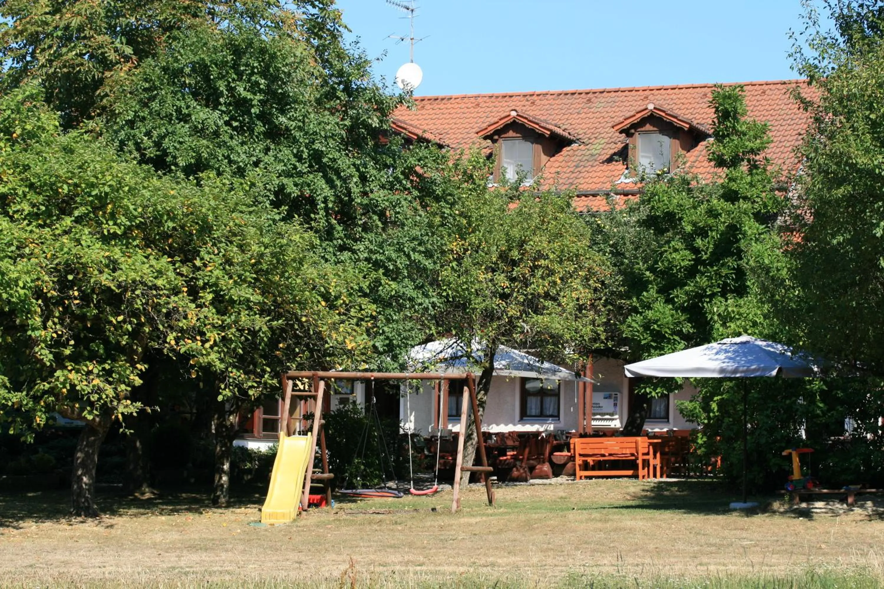 Restaurant/places to eat in Waldpension Jägerstüberl