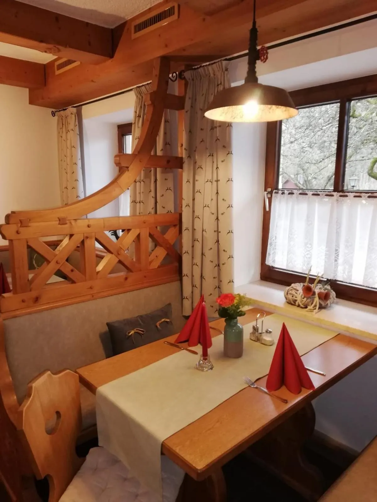 Restaurant/places to eat in Waldpension Jägerstüberl