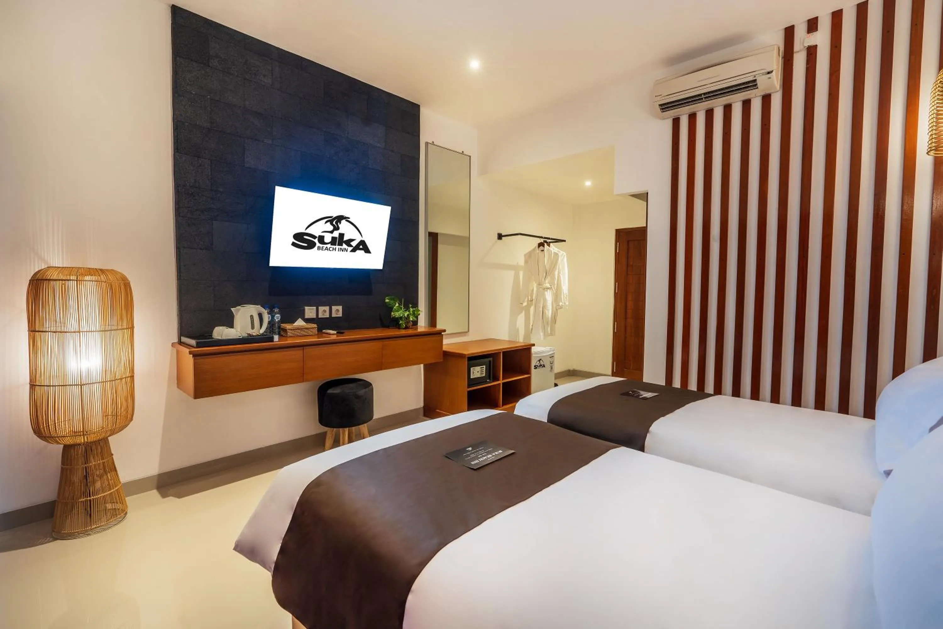 Bed in Suka Beach Inn