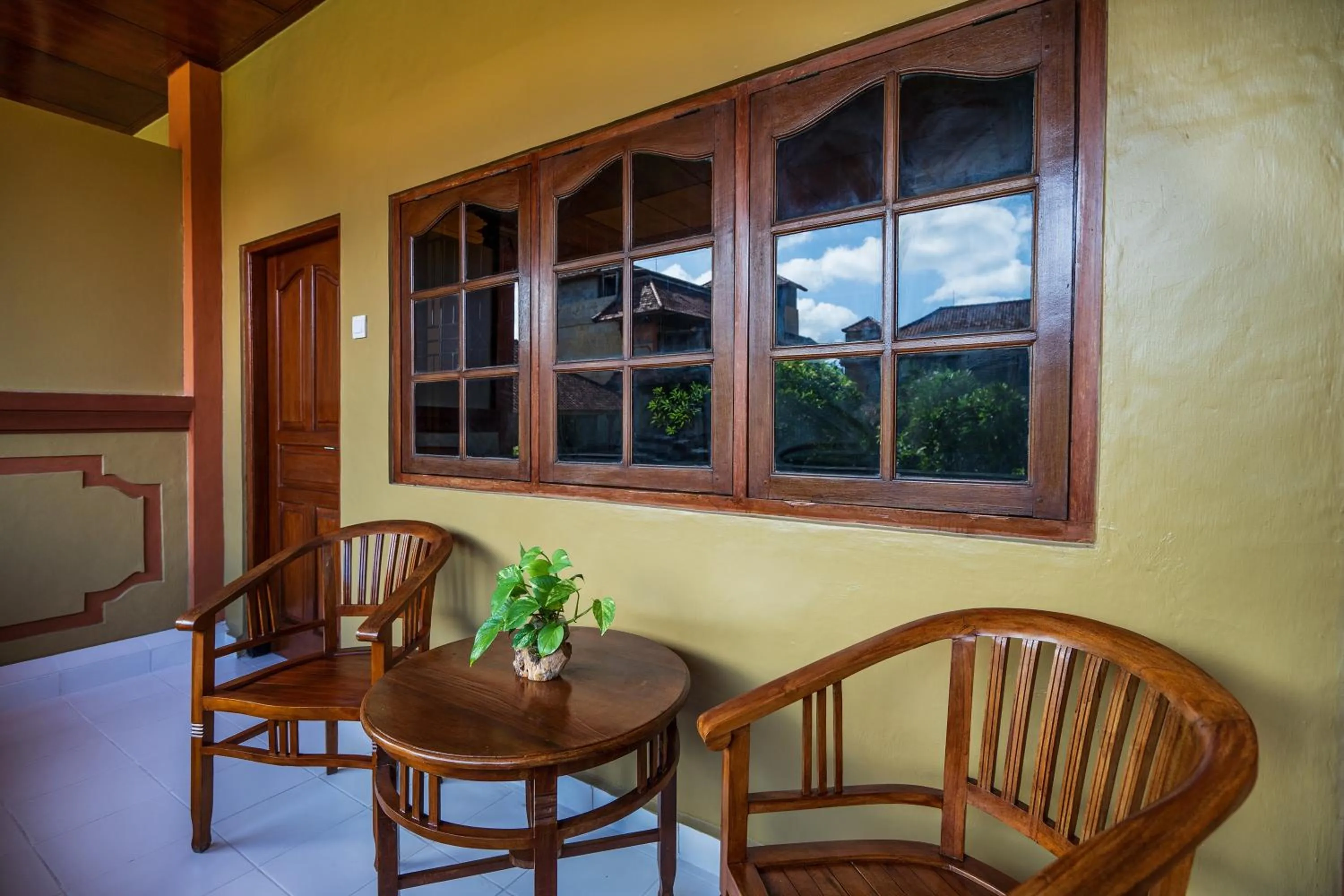 Seating area in Suka Beach Inn