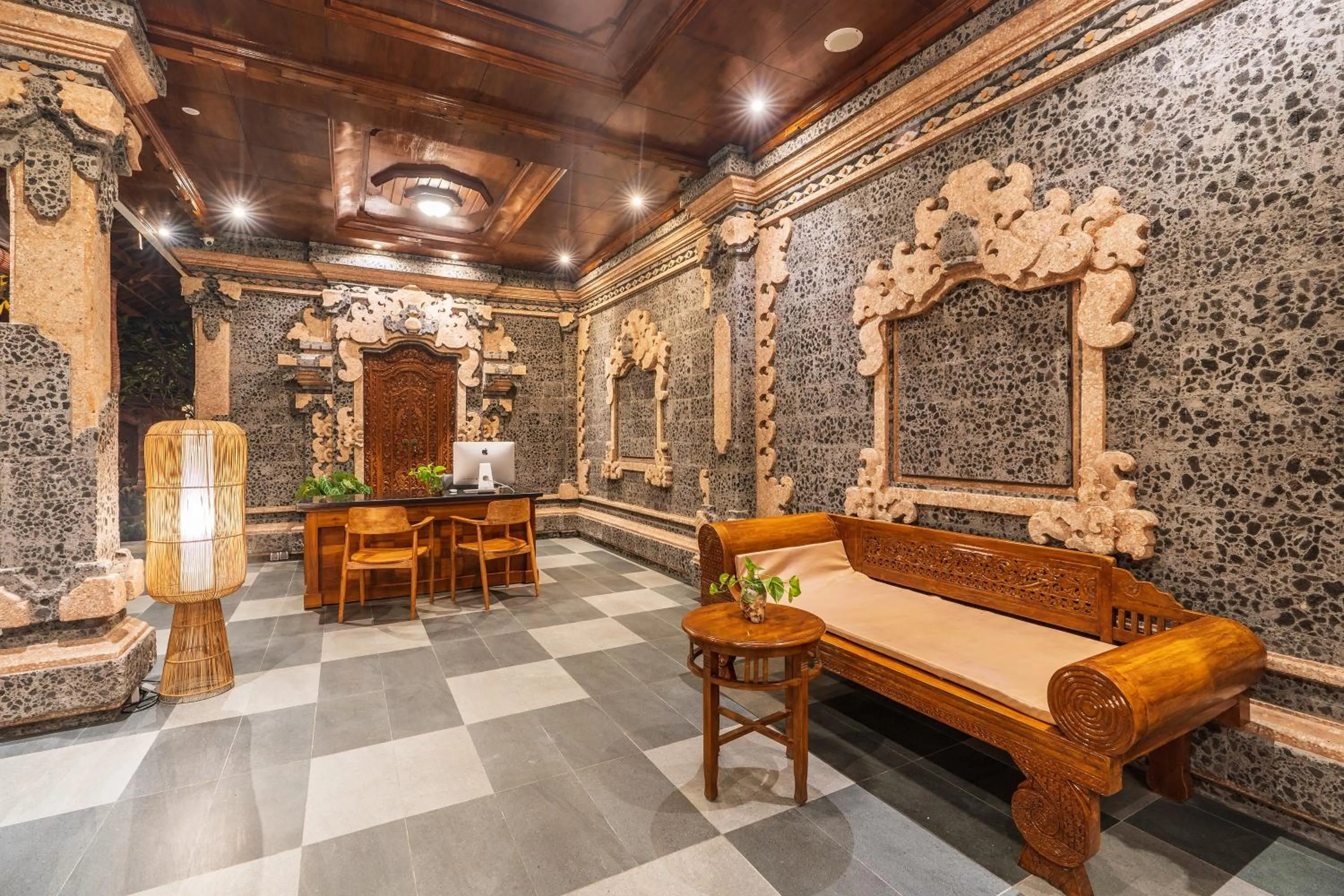 Lobby or reception in Suka Beach Inn