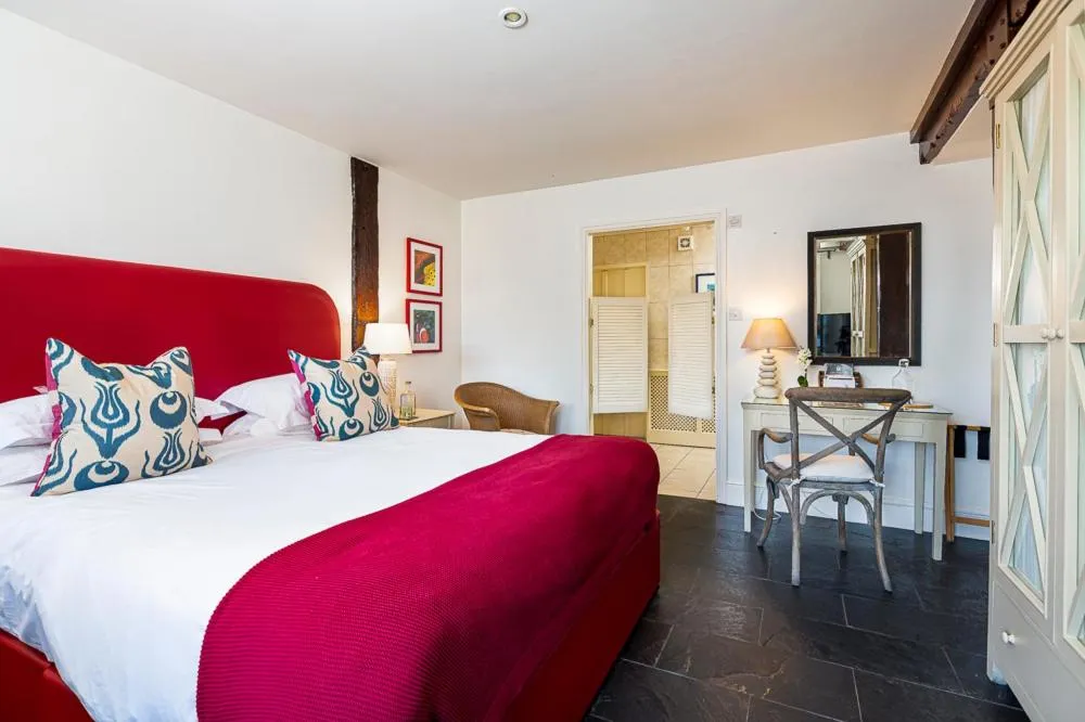 Bed in Cary Arms & Spa