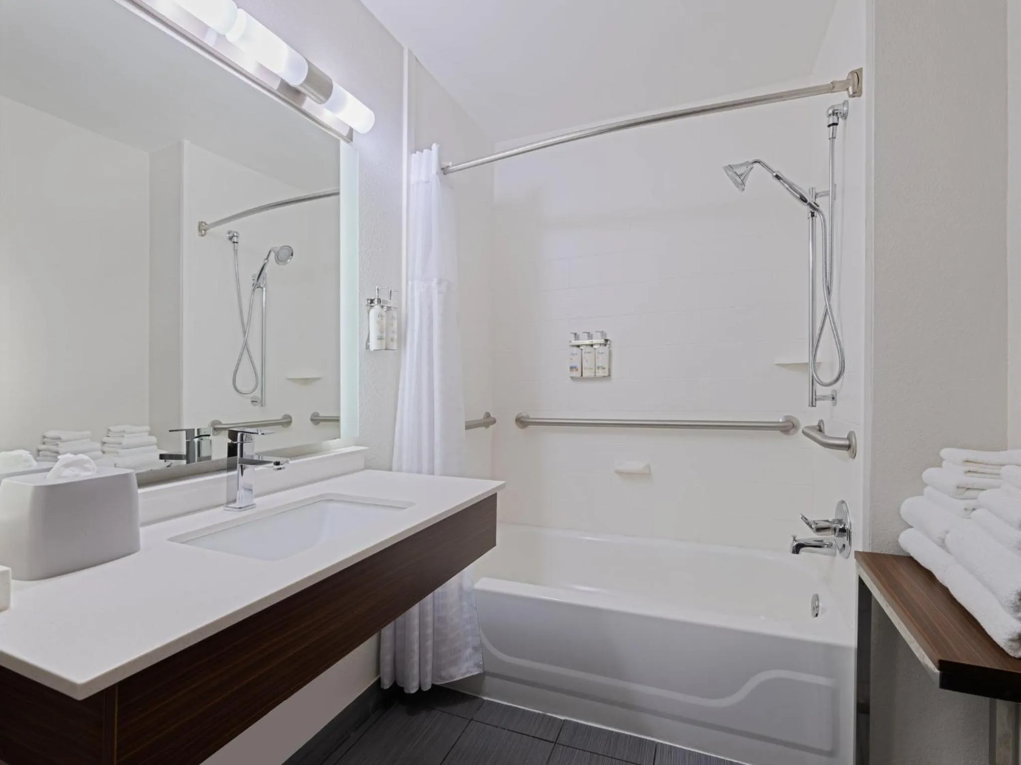 Bathroom in Holiday Inn Express & Suites Augusta West - Ft Gordon Area by IHG