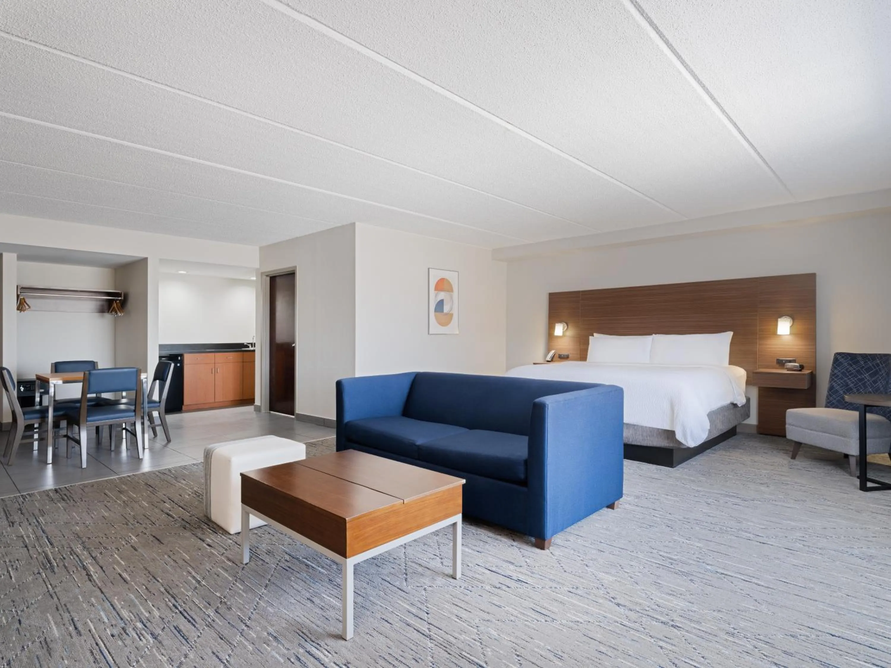 Bed in Holiday Inn Express & Suites Augusta West - Ft Gordon Area by IHG