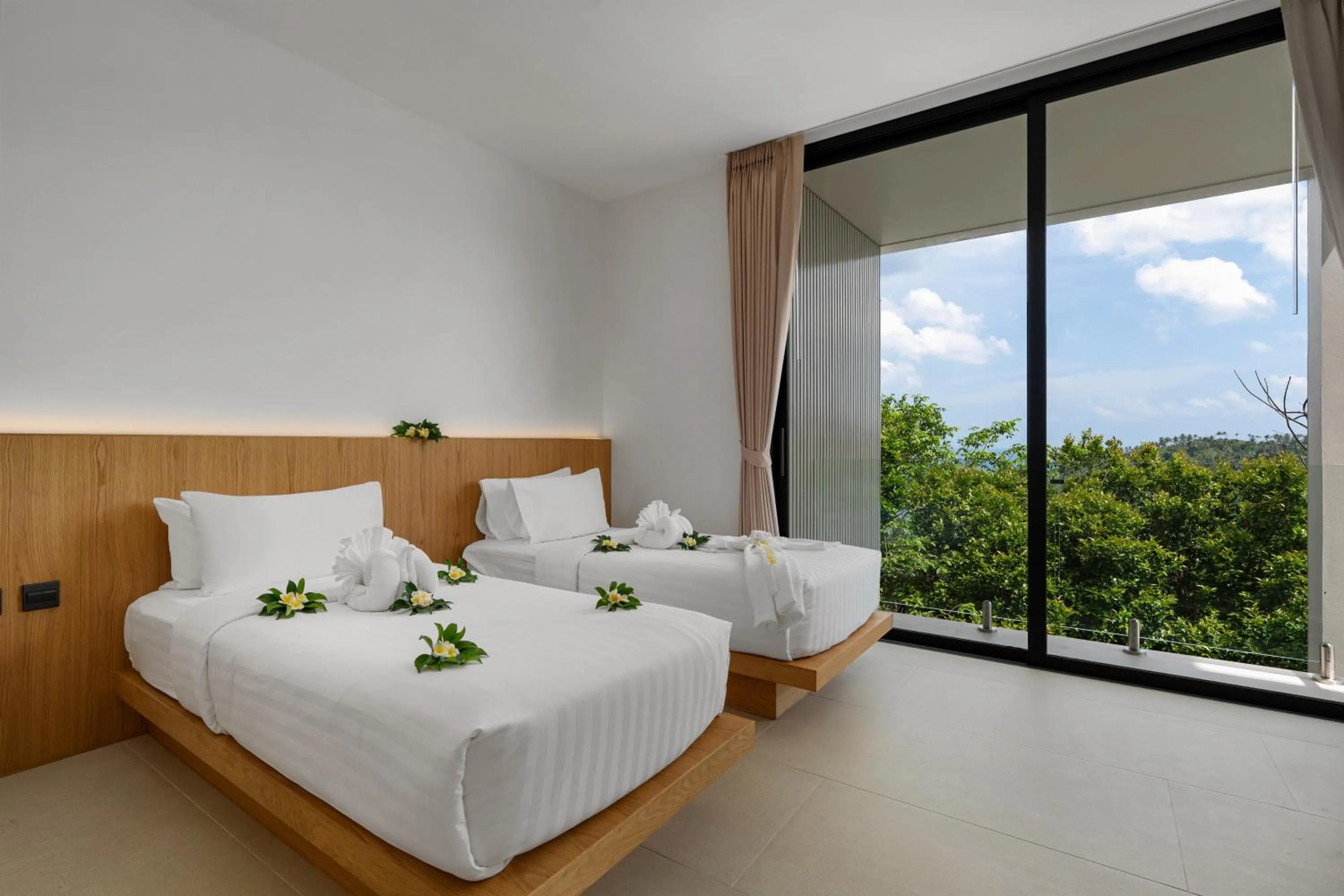 Bed in Bay Villas Koh Phangan