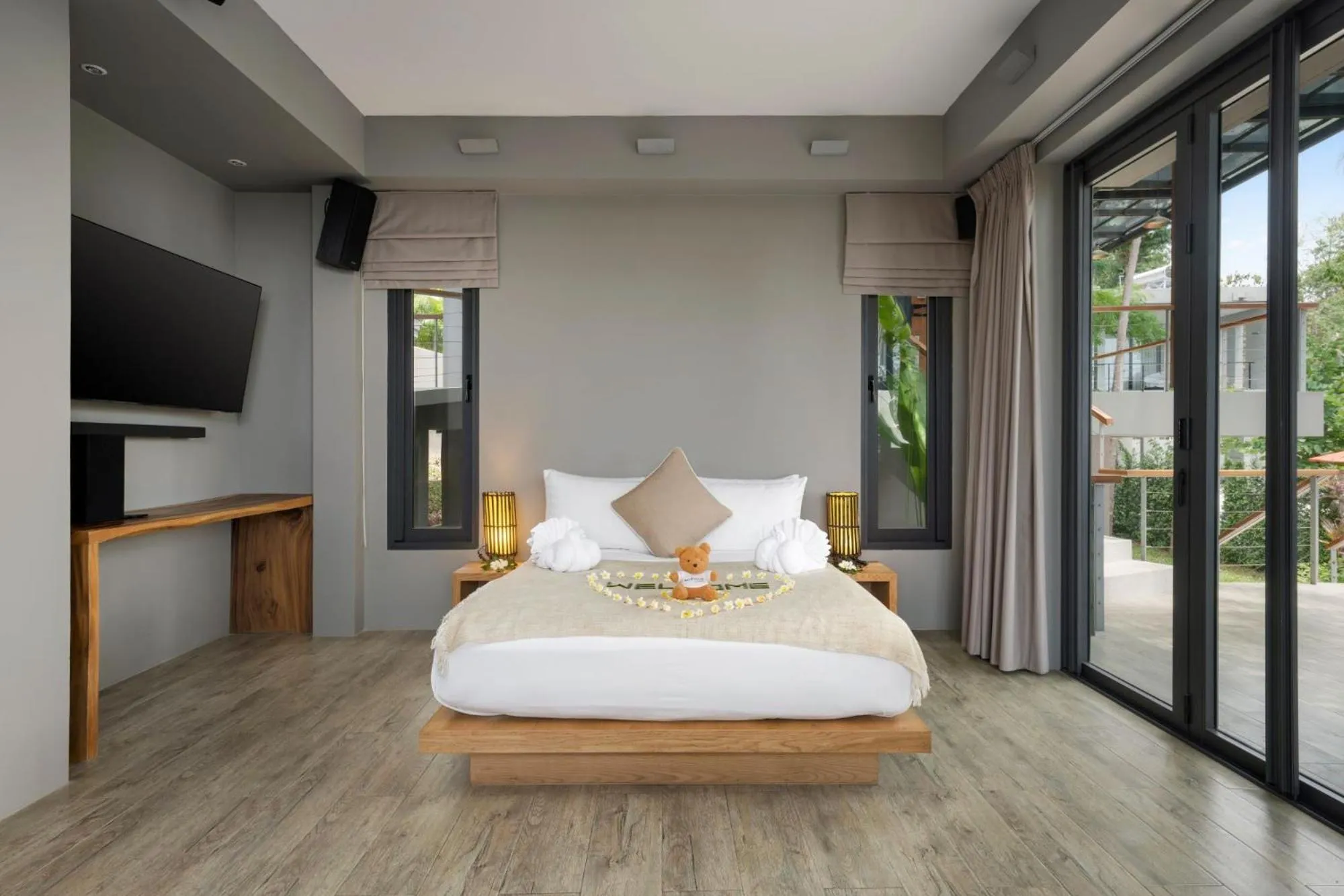 Bed in Bay Villas Koh Phangan