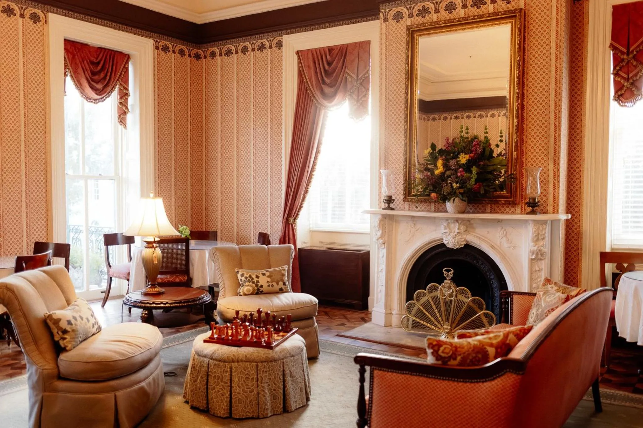 Seating area in John Rutledge House Inn