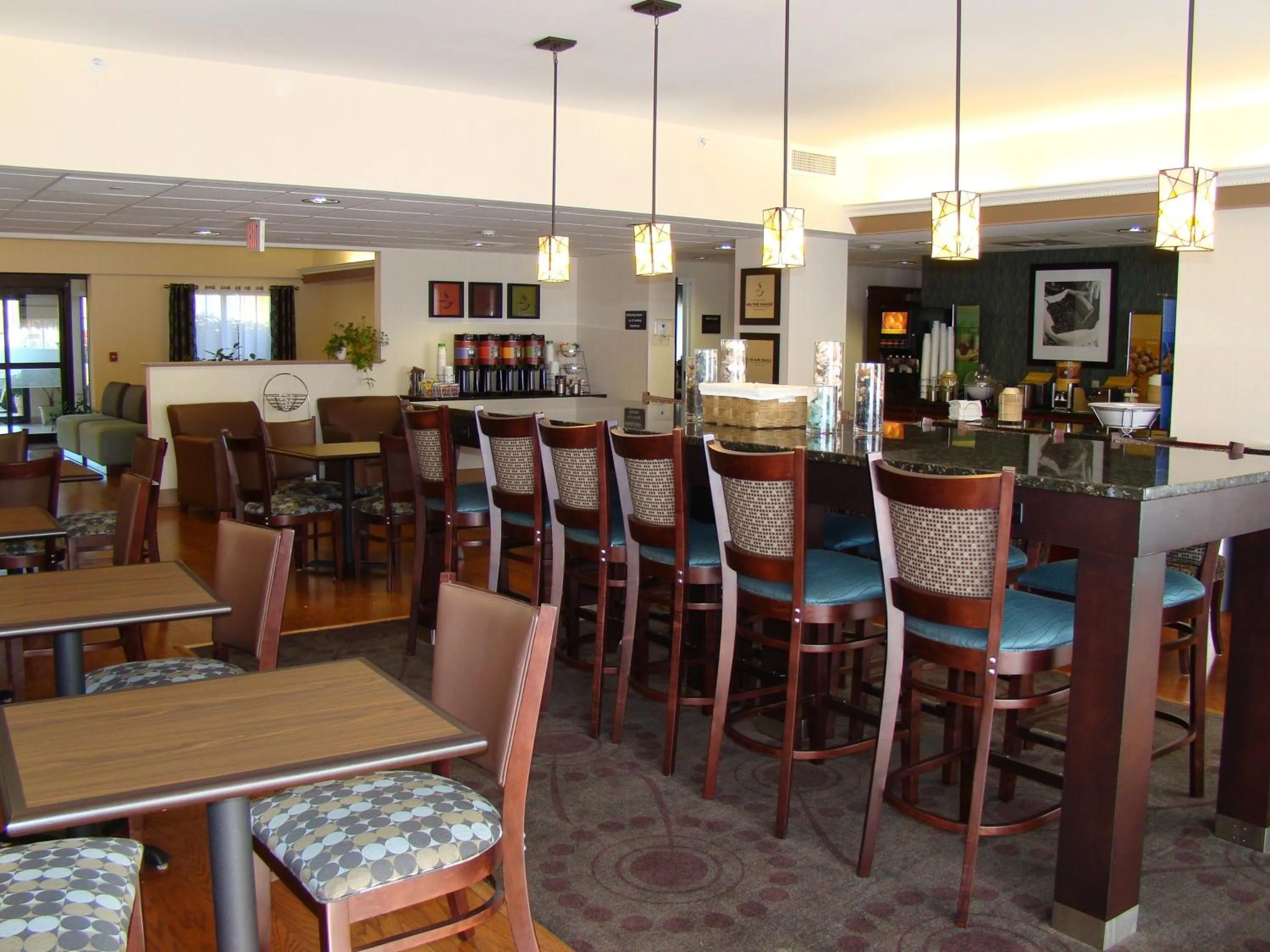 Breakfast in Comfort Inn Saco - Old Orchard Beach