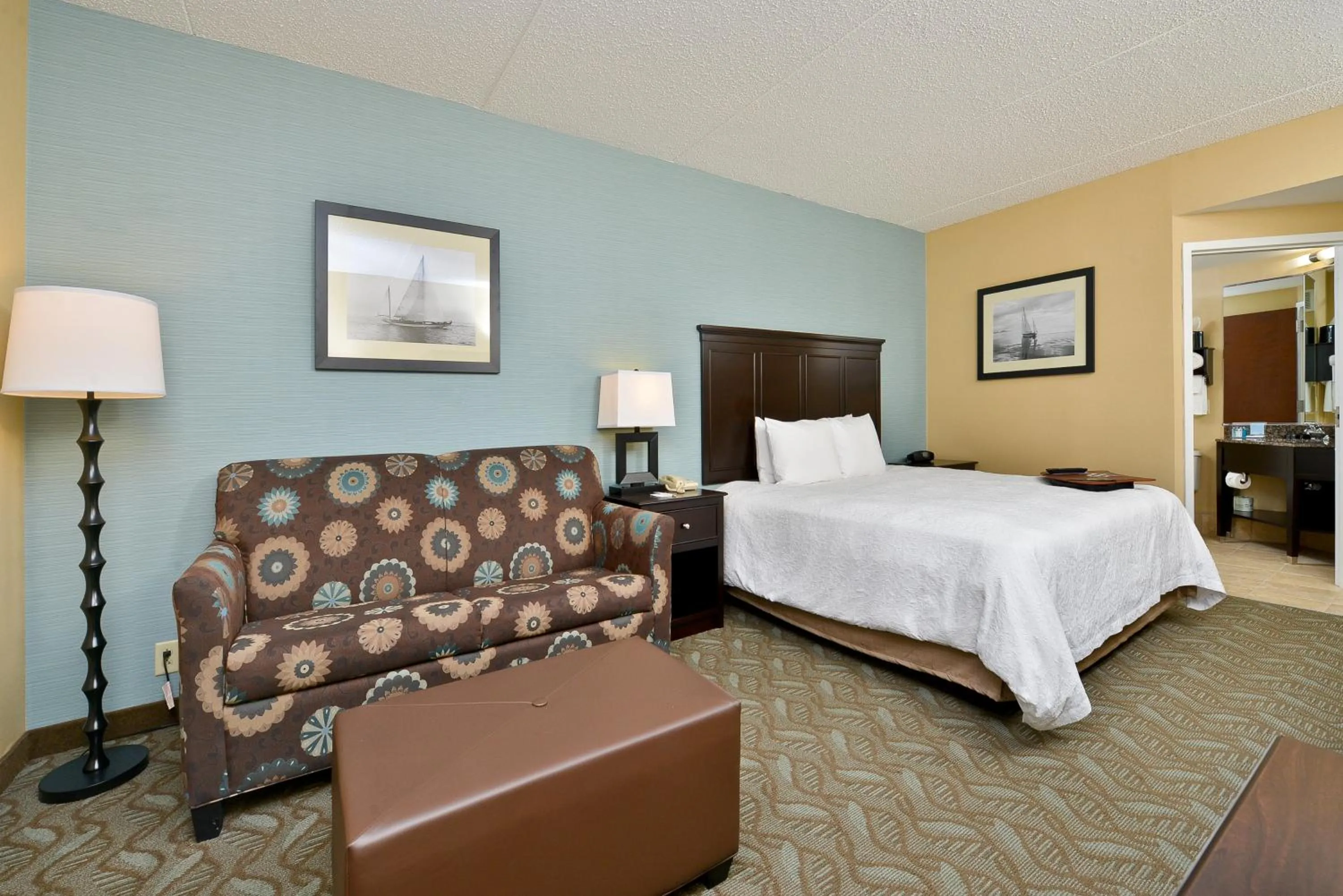 Bed in Comfort Inn Saco - Old Orchard Beach
