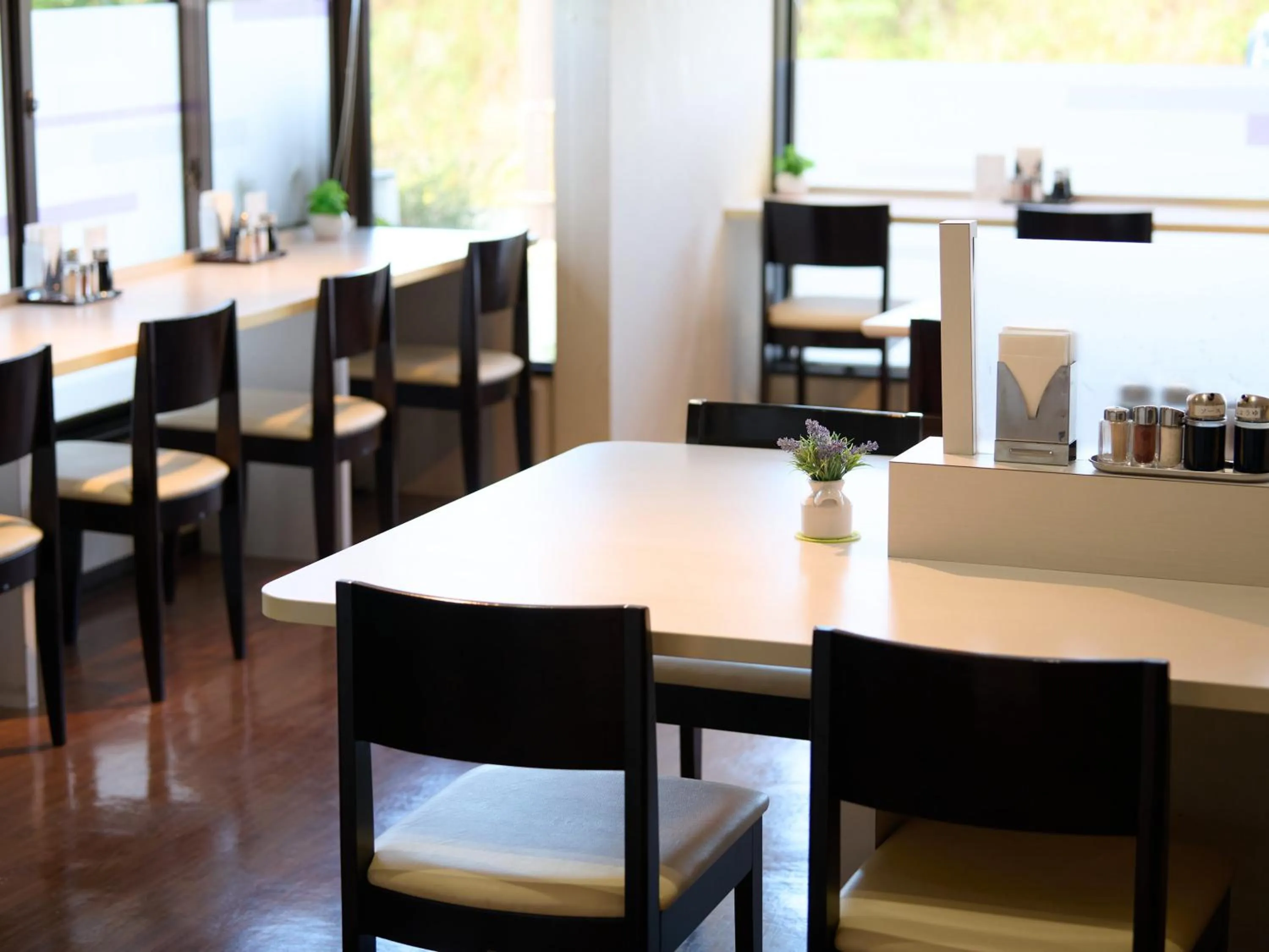 Restaurant/places to eat in Business Hotel Okadaya Bayside