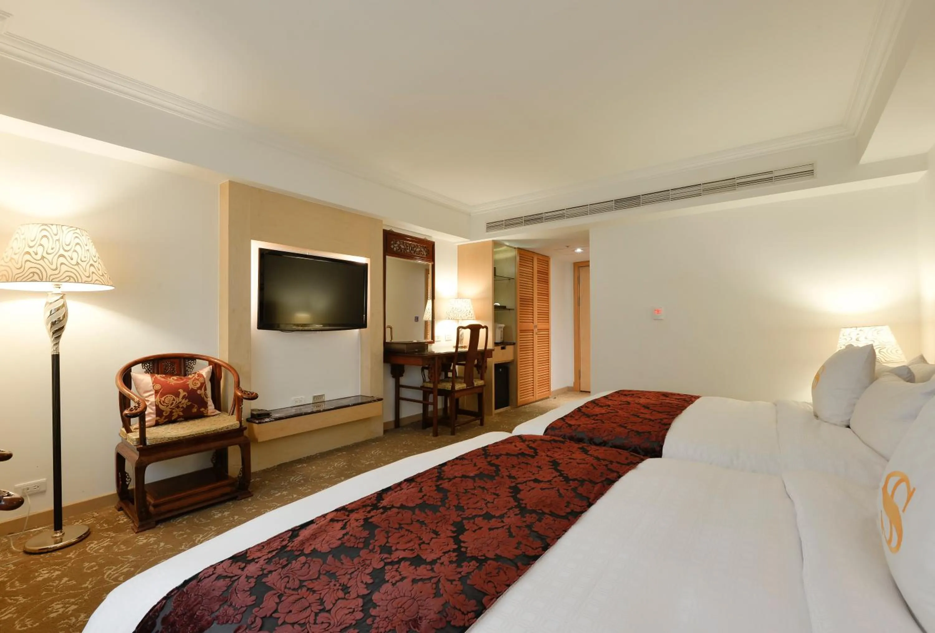 Bed in Hotel Sunshine