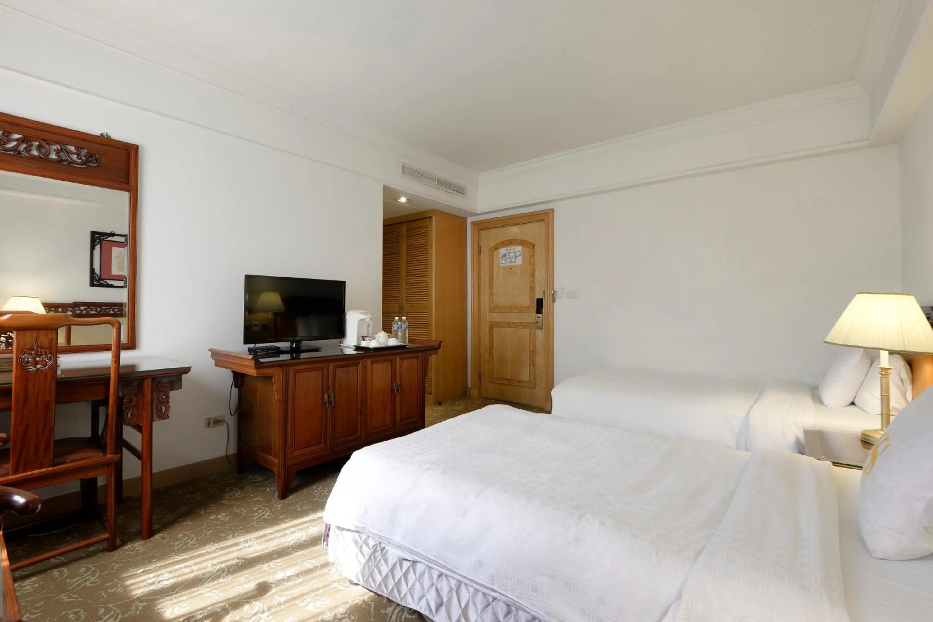 Bed in Hotel Sunshine