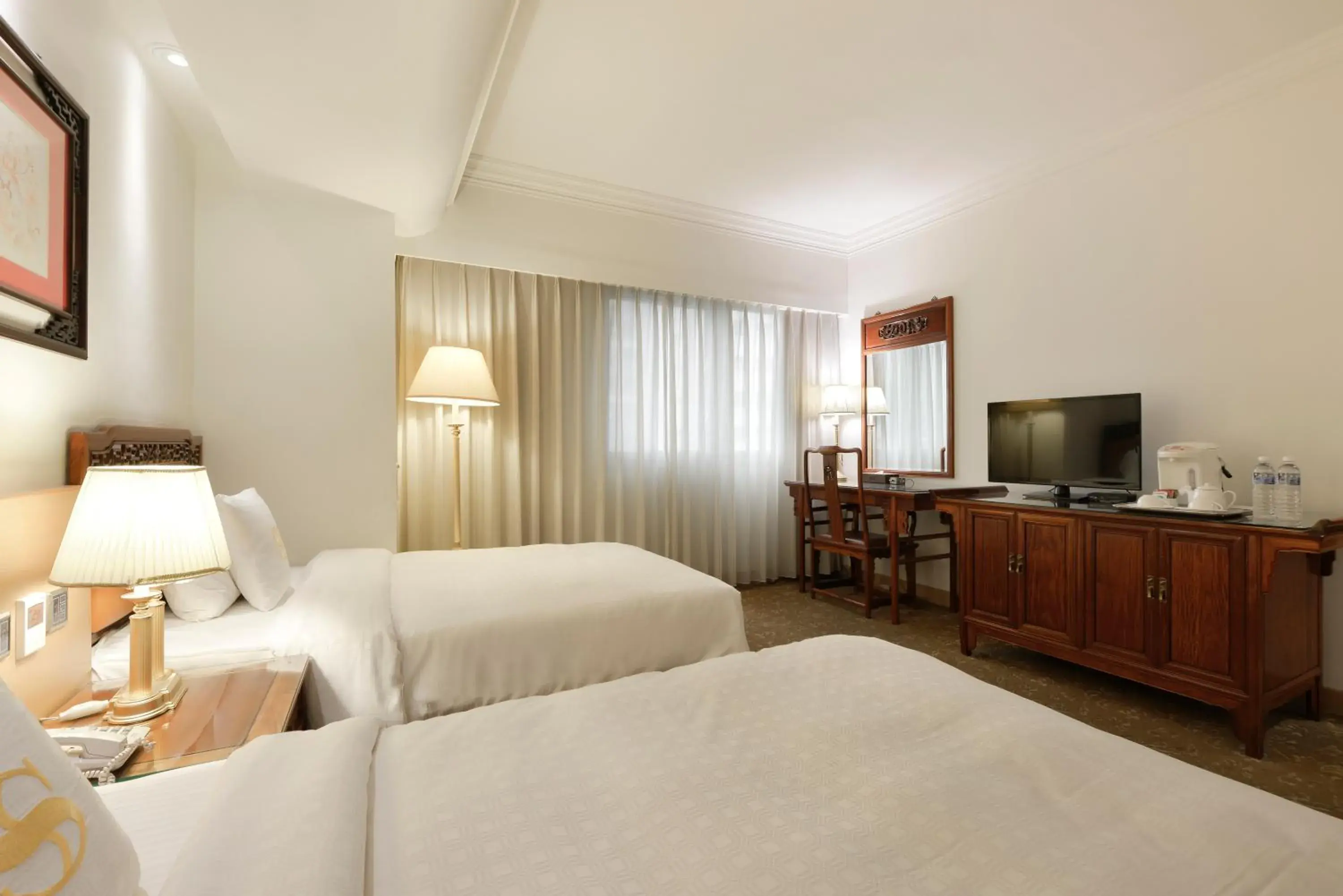 Deluxe Twin Room in Hotel Sunshine Deluxe Twin Room in Hotel Sunshine