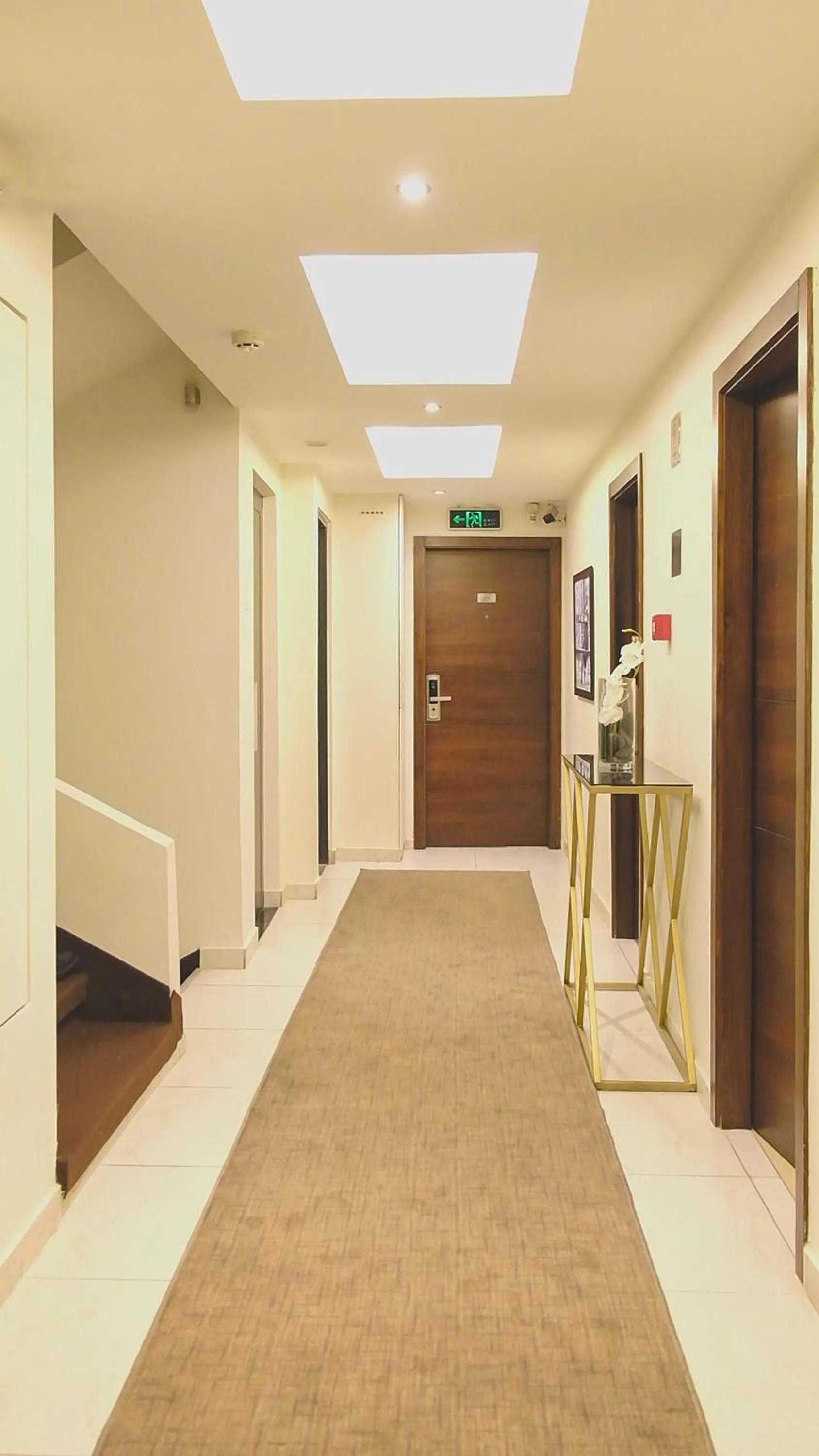 Floor plan in The Parisian Hotel