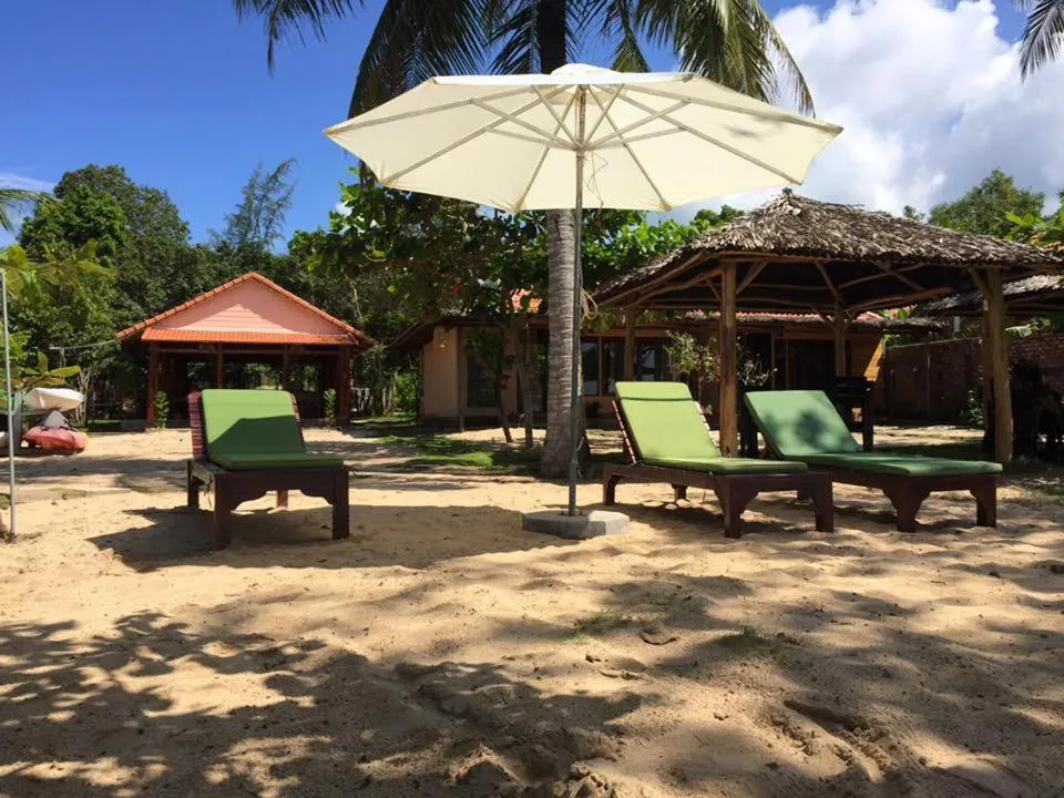 Gold Sand Beach Bungalow