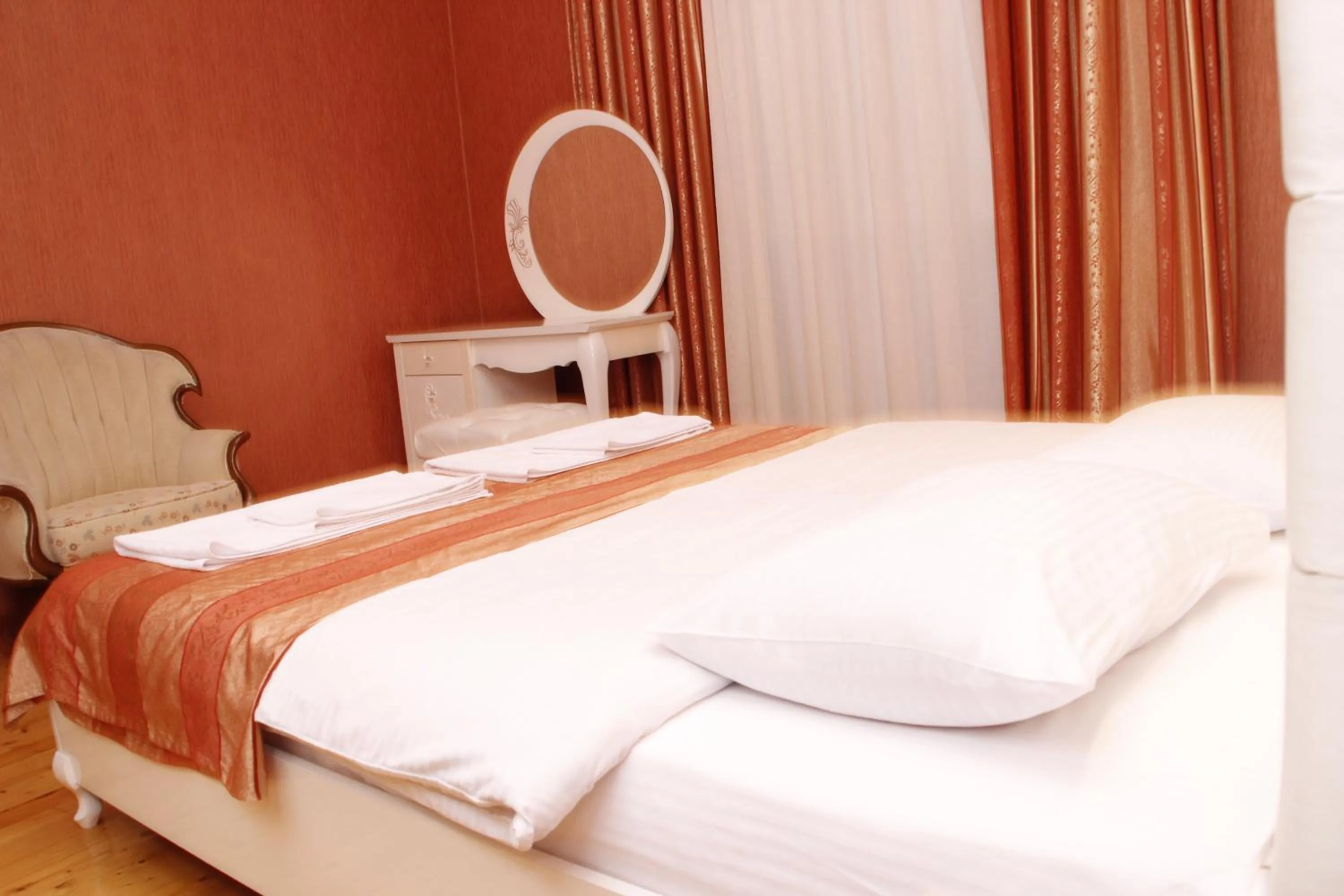 Photo of the whole room, Bed in Baku Butik Mini-Hotel
