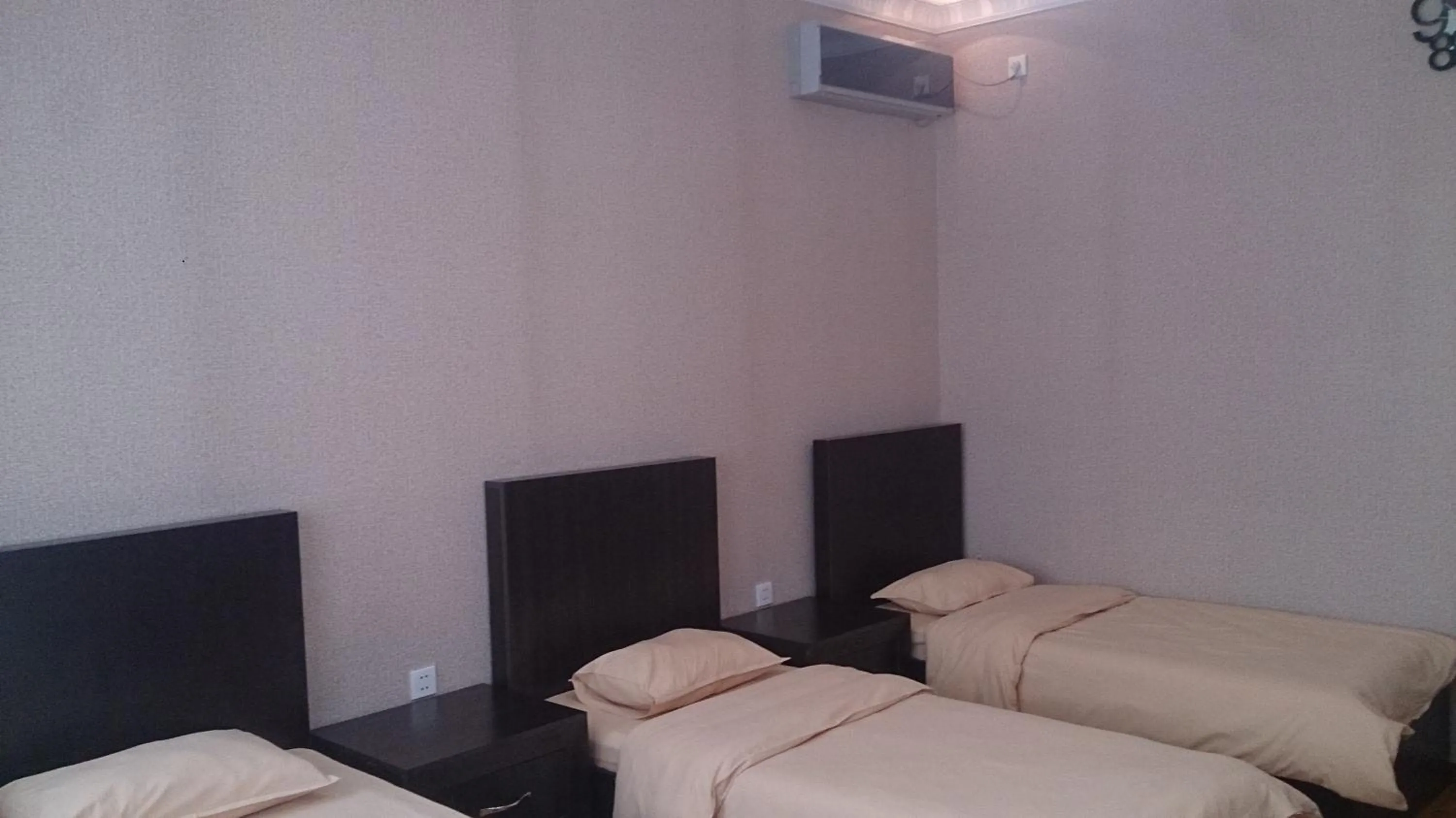 Photo of the whole room, Bed in Baku Butik Mini-Hotel