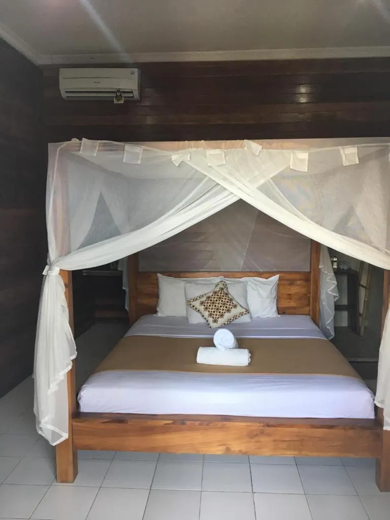 Bed in Linda Beach Hotel