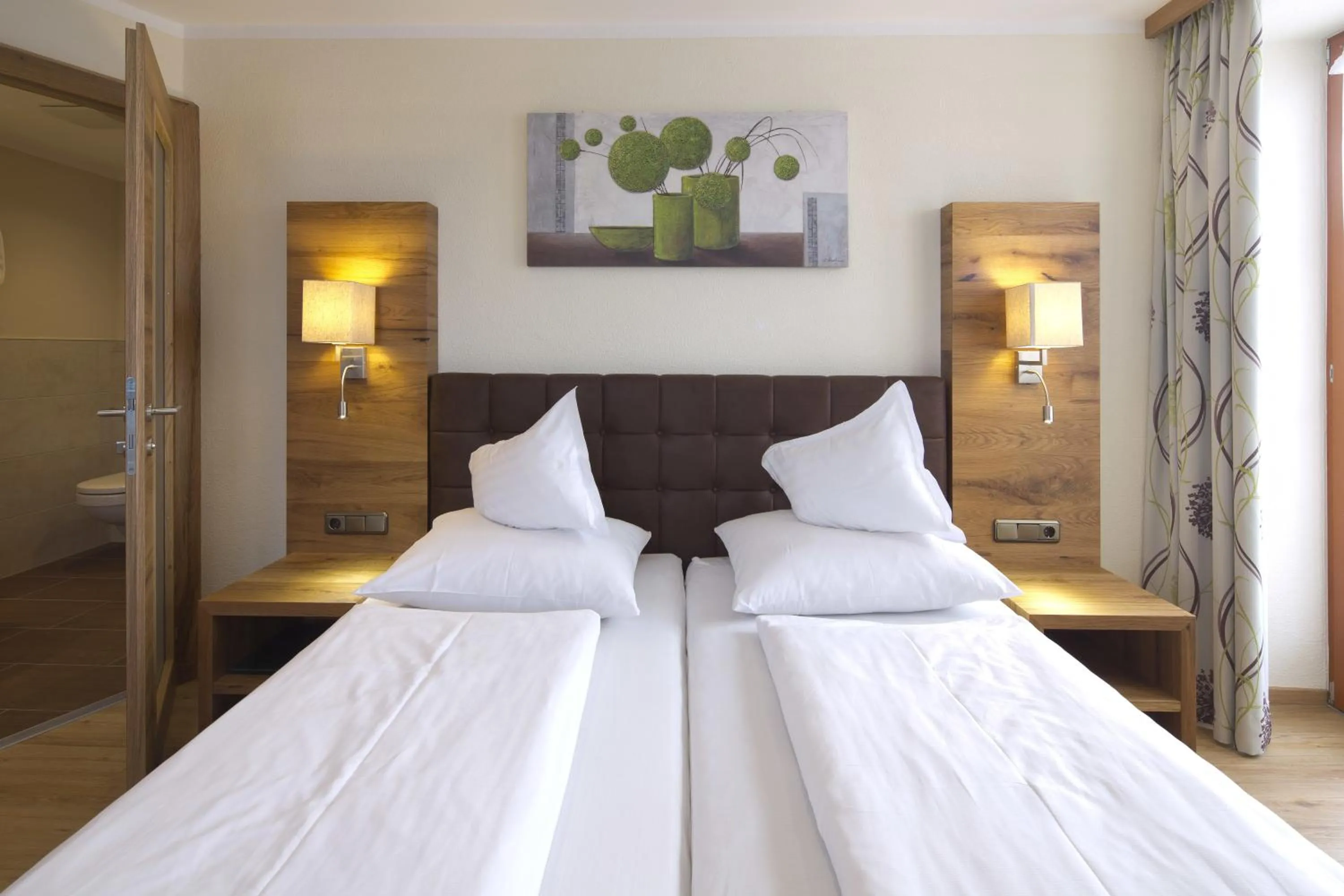 Bedroom, Bed in Hotel Gasthof Obermair