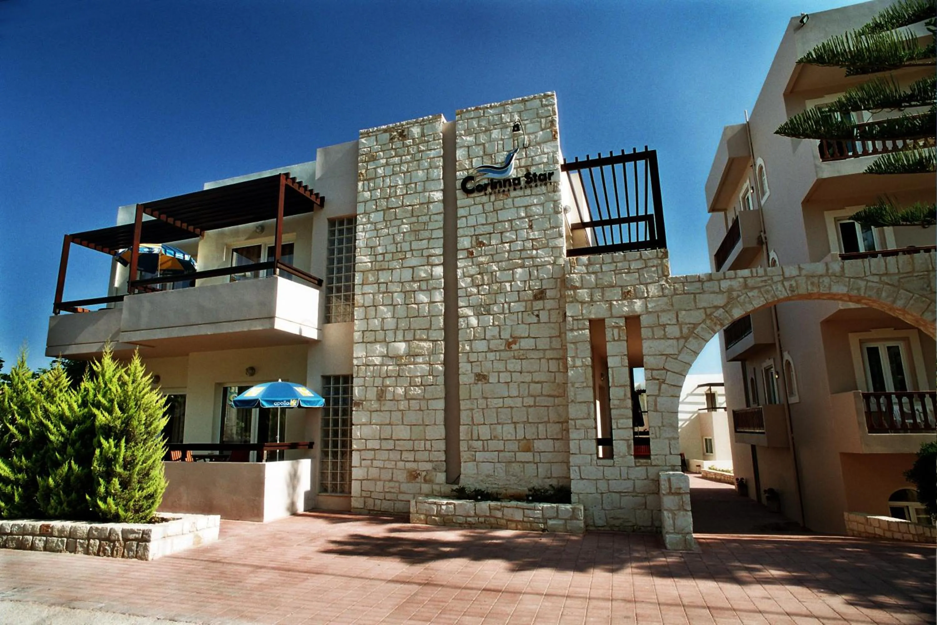 Facade/entrance in Corinna Mare