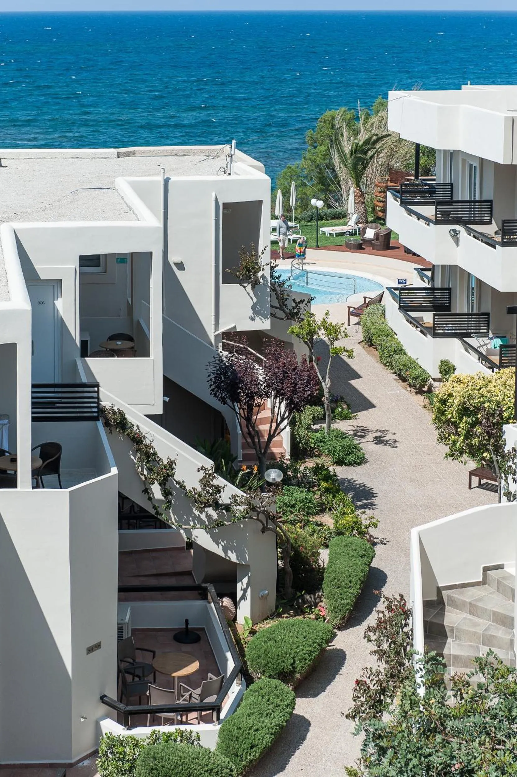 Facade/entrance in Corinna Mare