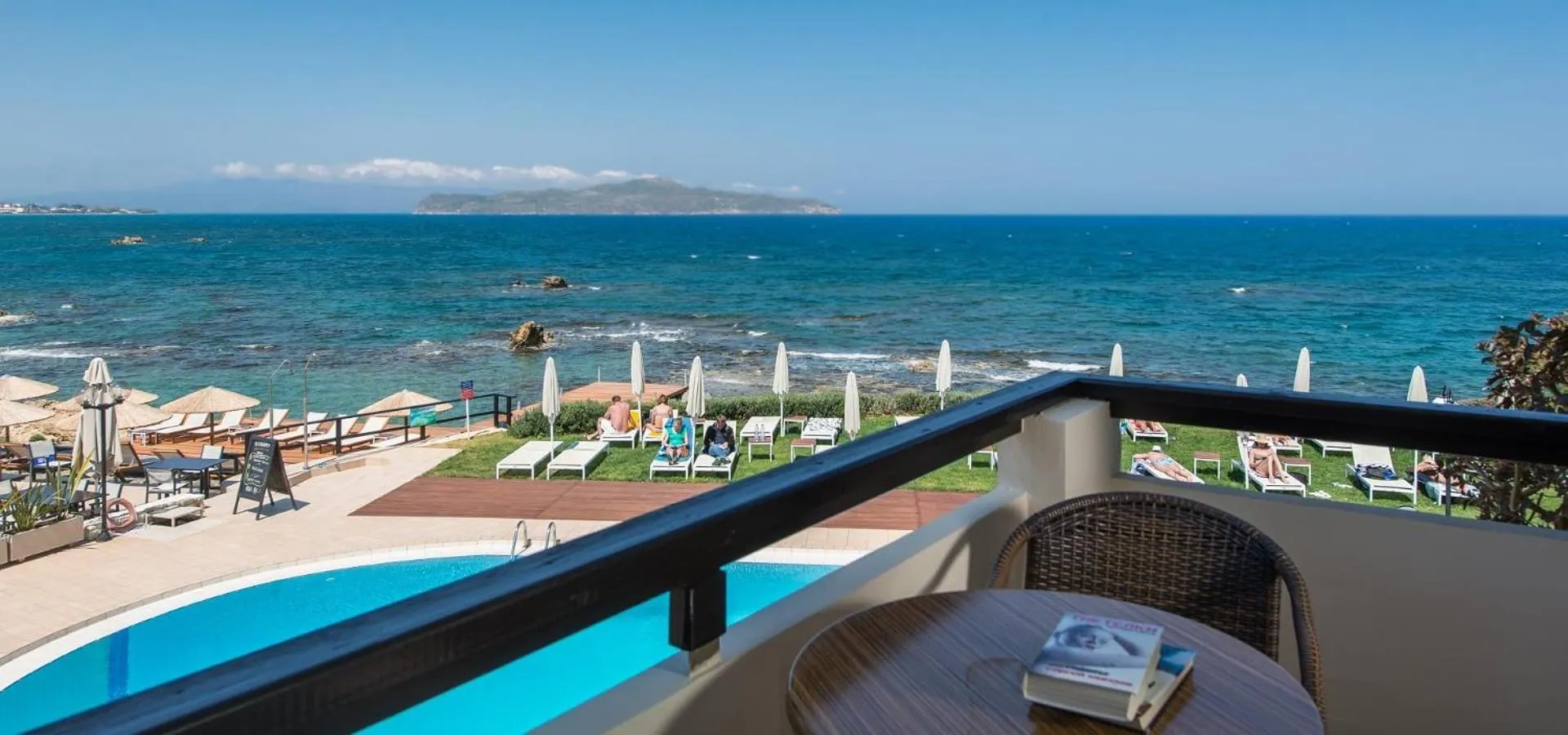 Balcony/Terrace in Corinna Mare
