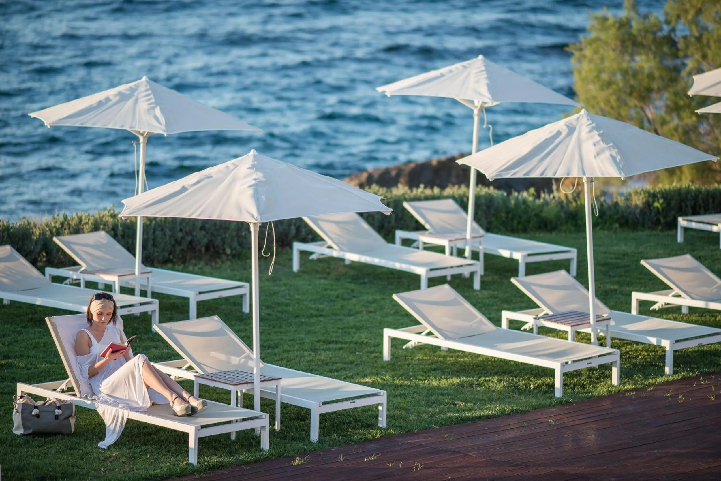 Garden in Corinna Mare