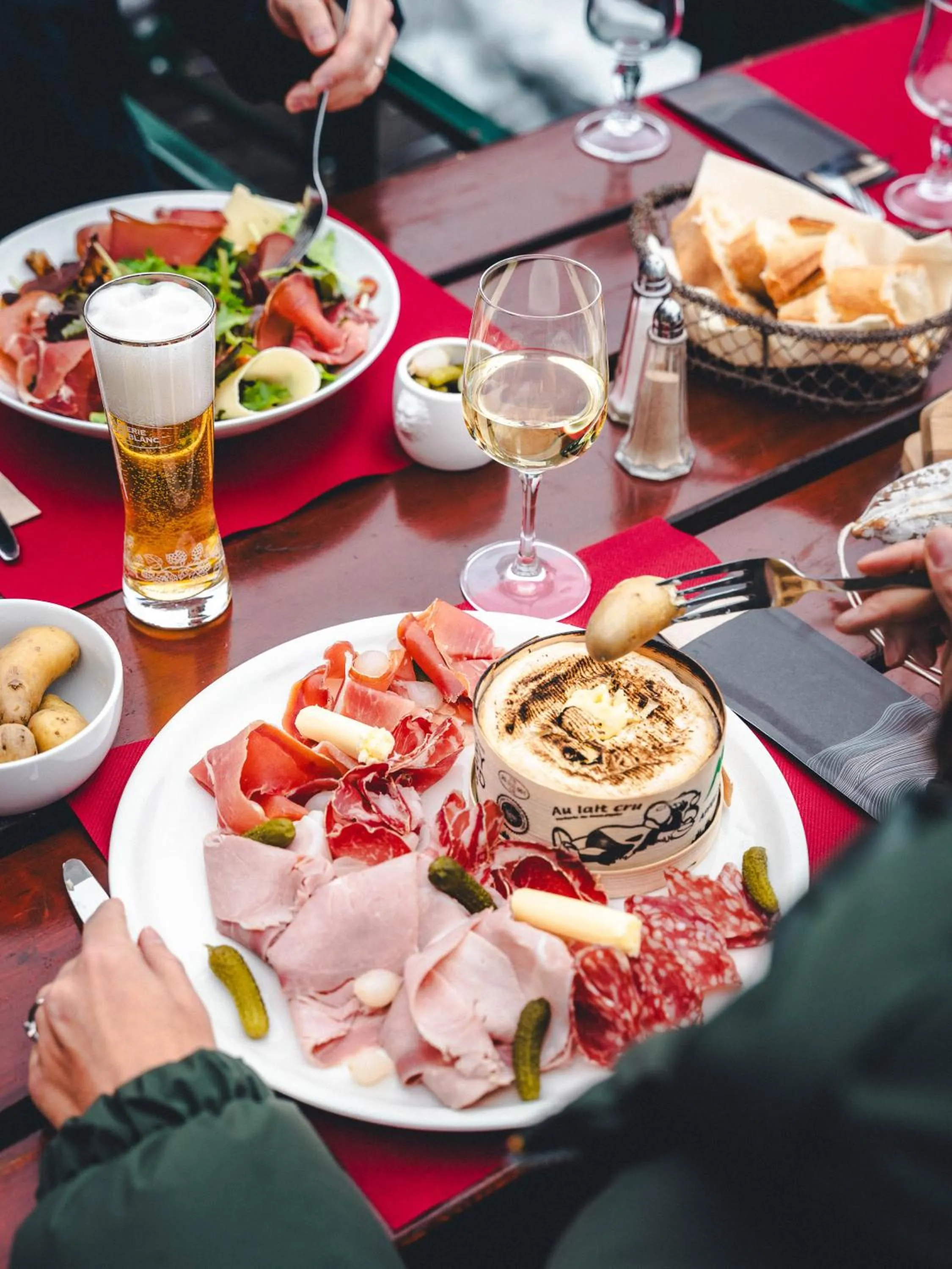 Food and drinks in Hotel Mont Vallon