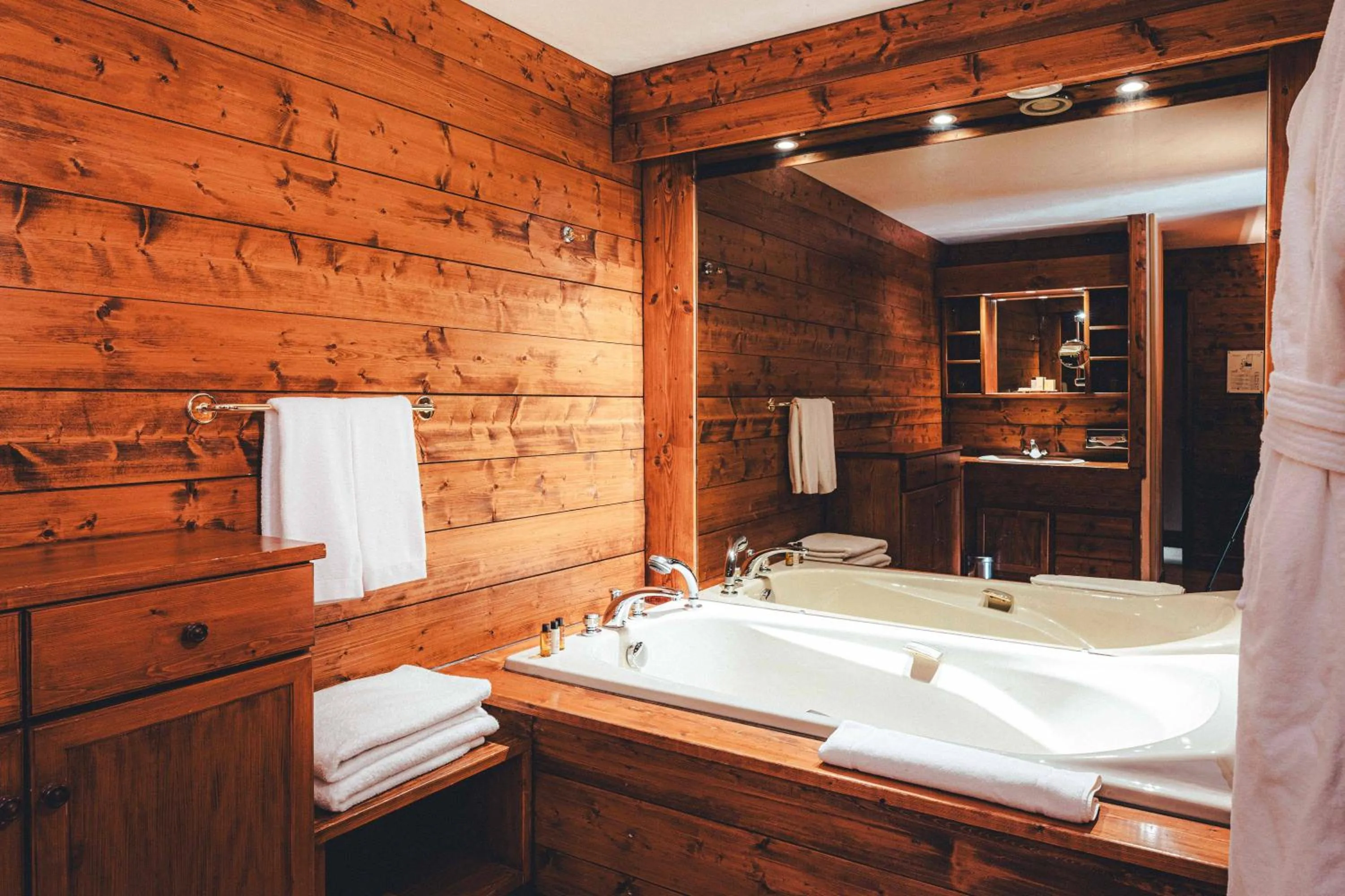Bathroom in Hotel Mont Vallon