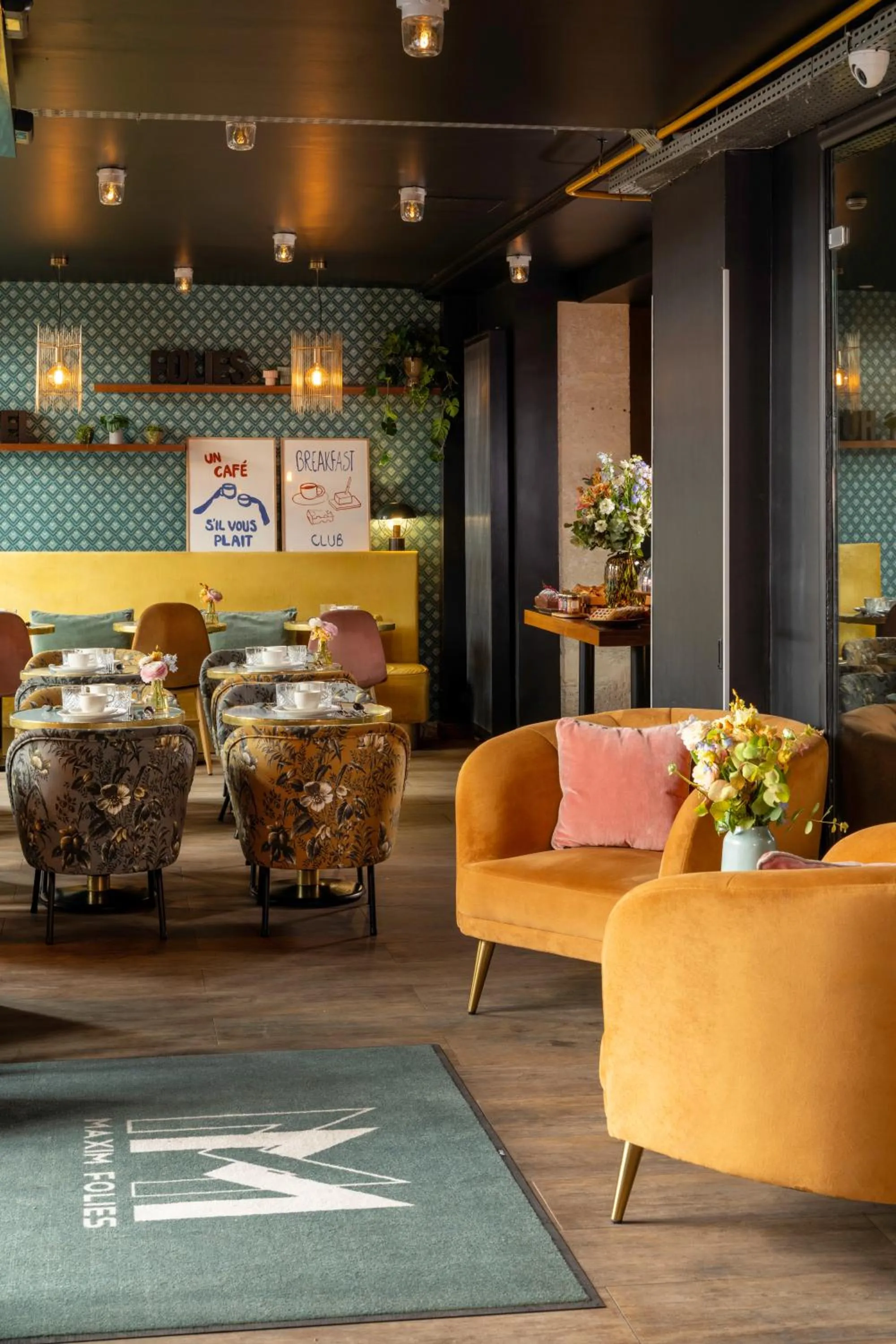 Breakfast in Hôtel Maxim Folies