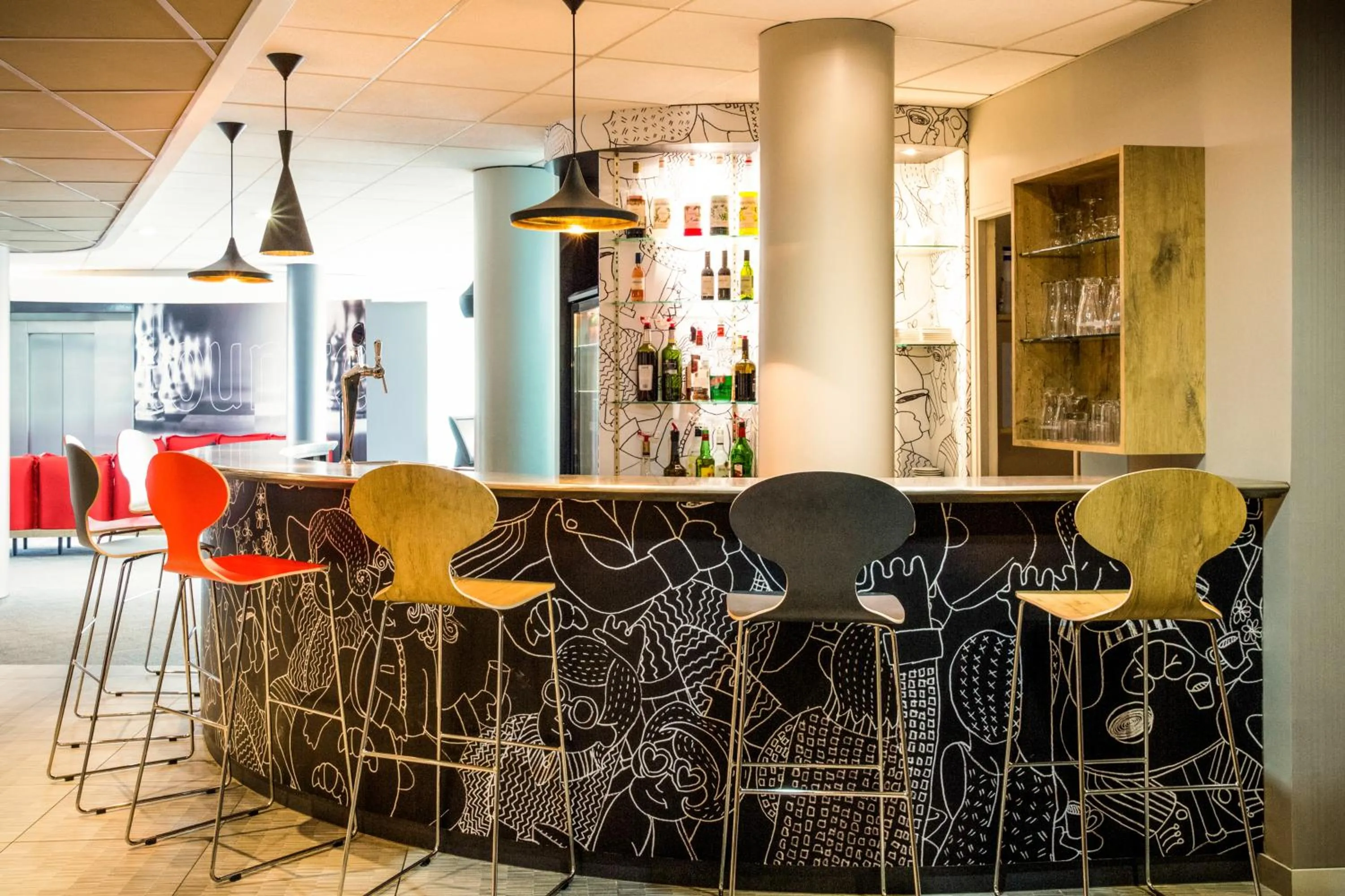 Lounge or bar in Ibis Orly Chevilly Tram 7
