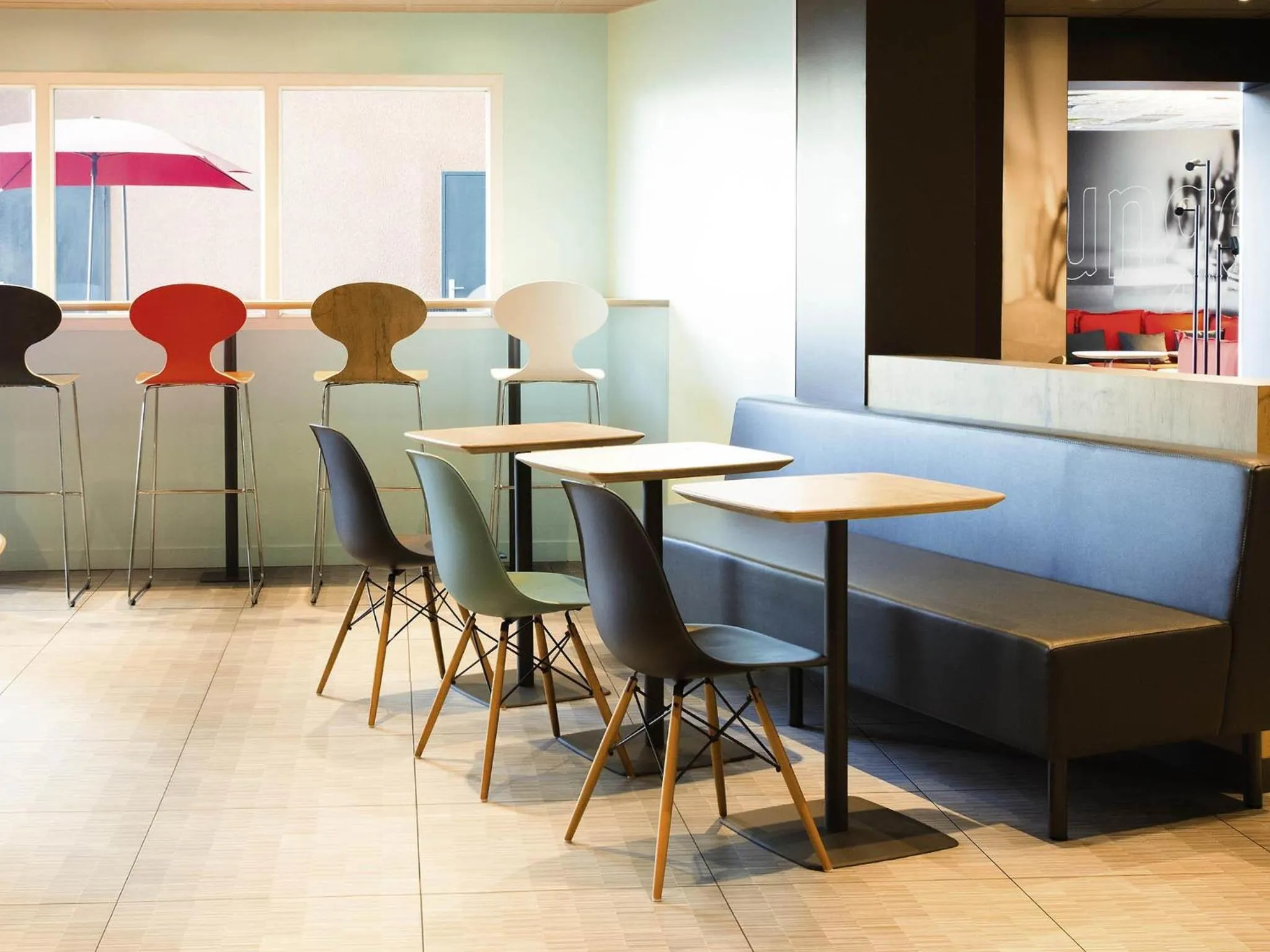 Lounge or bar in Ibis Orly Chevilly Tram 7