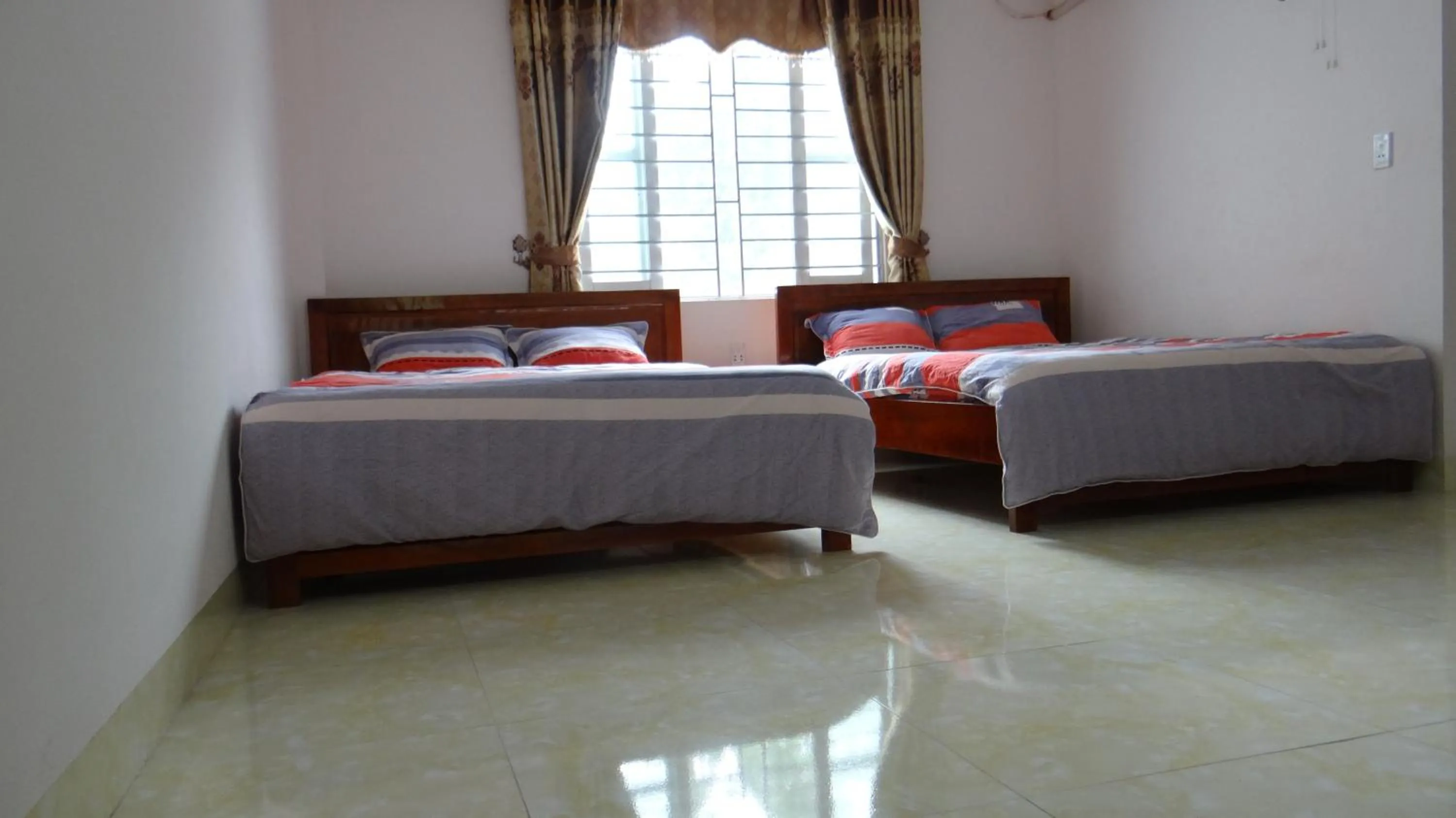 bunk bed, Bed in Huong Thao 2 Hotel