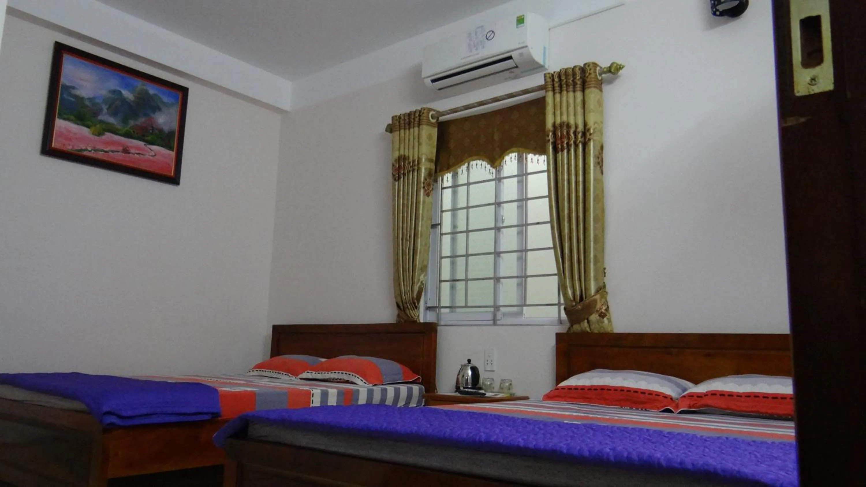 bunk bed, Bed in Huong Thao 2 Hotel