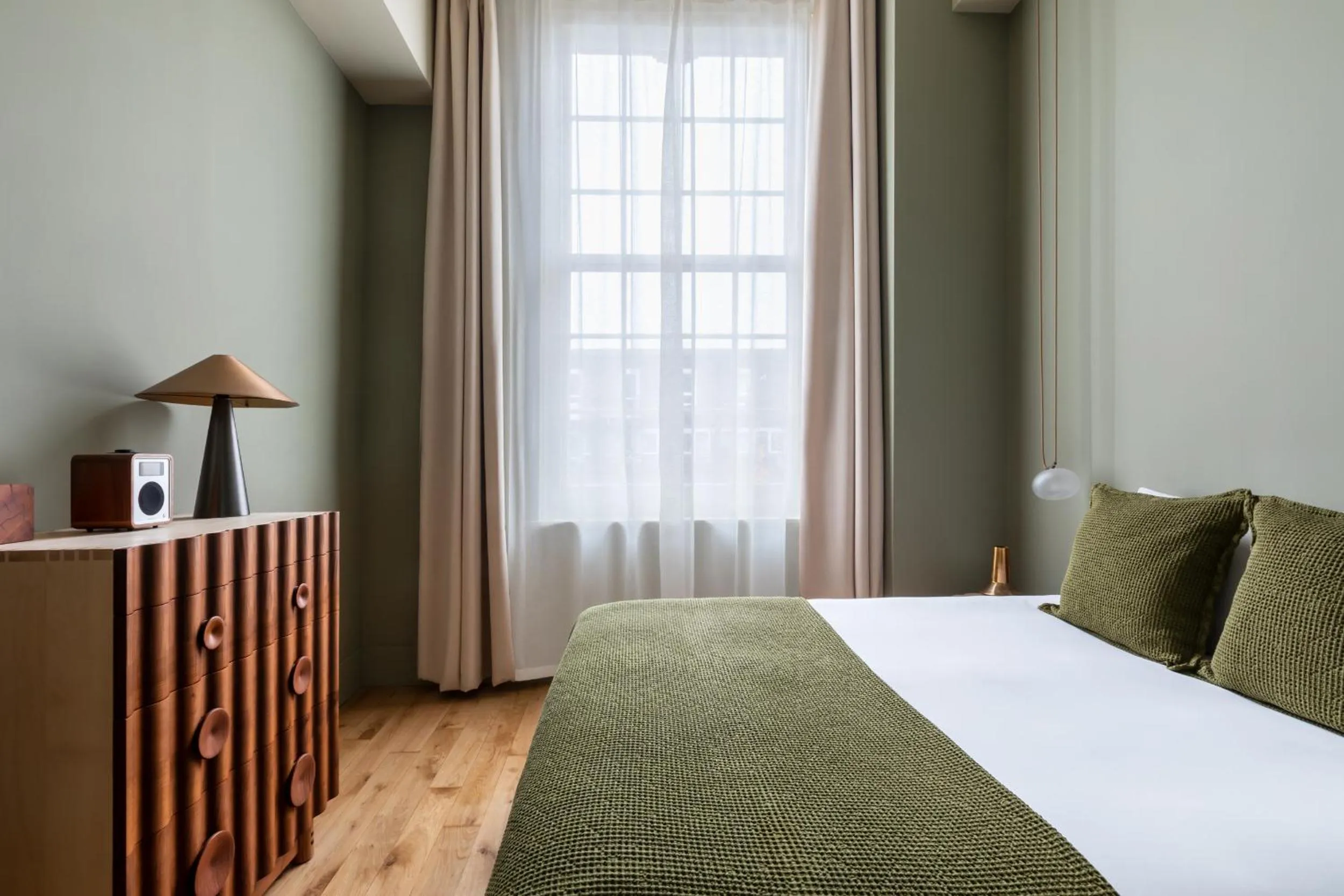 Bedroom, Bed in Town Hall Hotel - Shoreditch