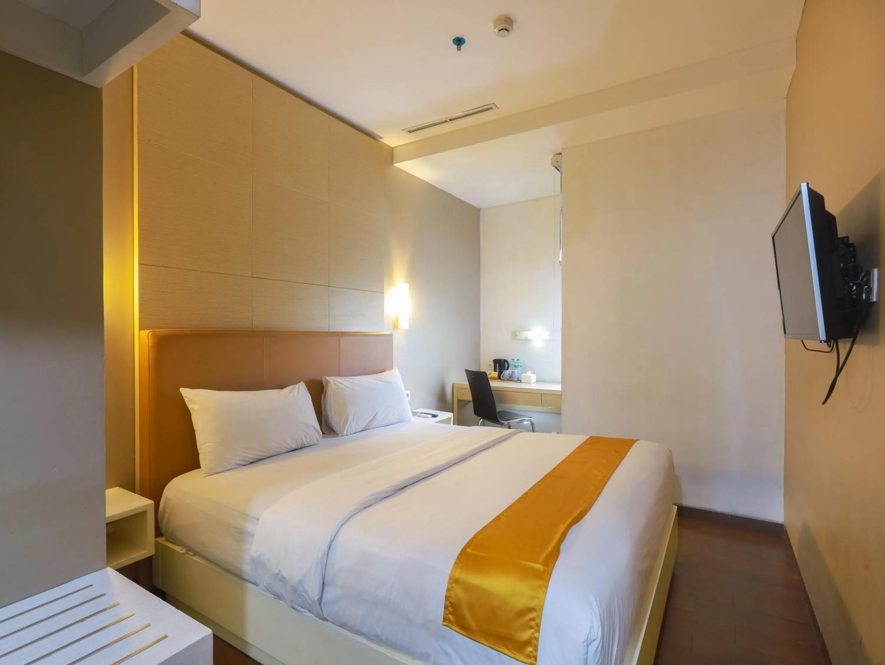 Terraz Tree Hotel Jakarta