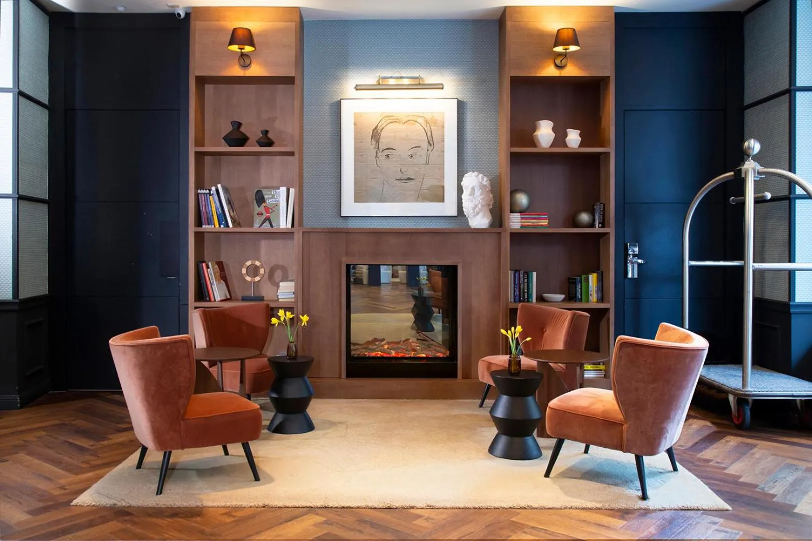 Lobby or reception in H10 London Waterloo